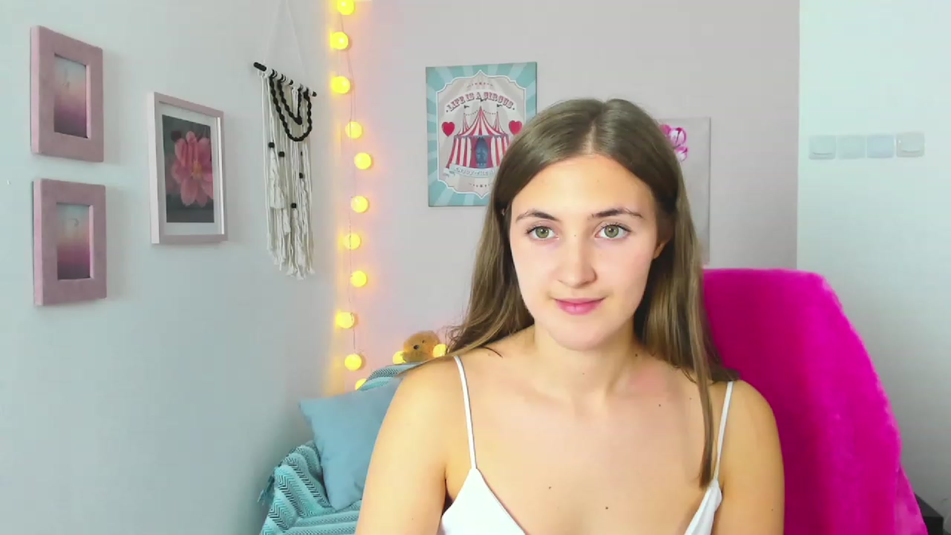 Gallery image thumbnail from Abbey_Grey's myfreecams stream on, 01/13/2023, 16:18 image 20 of 20