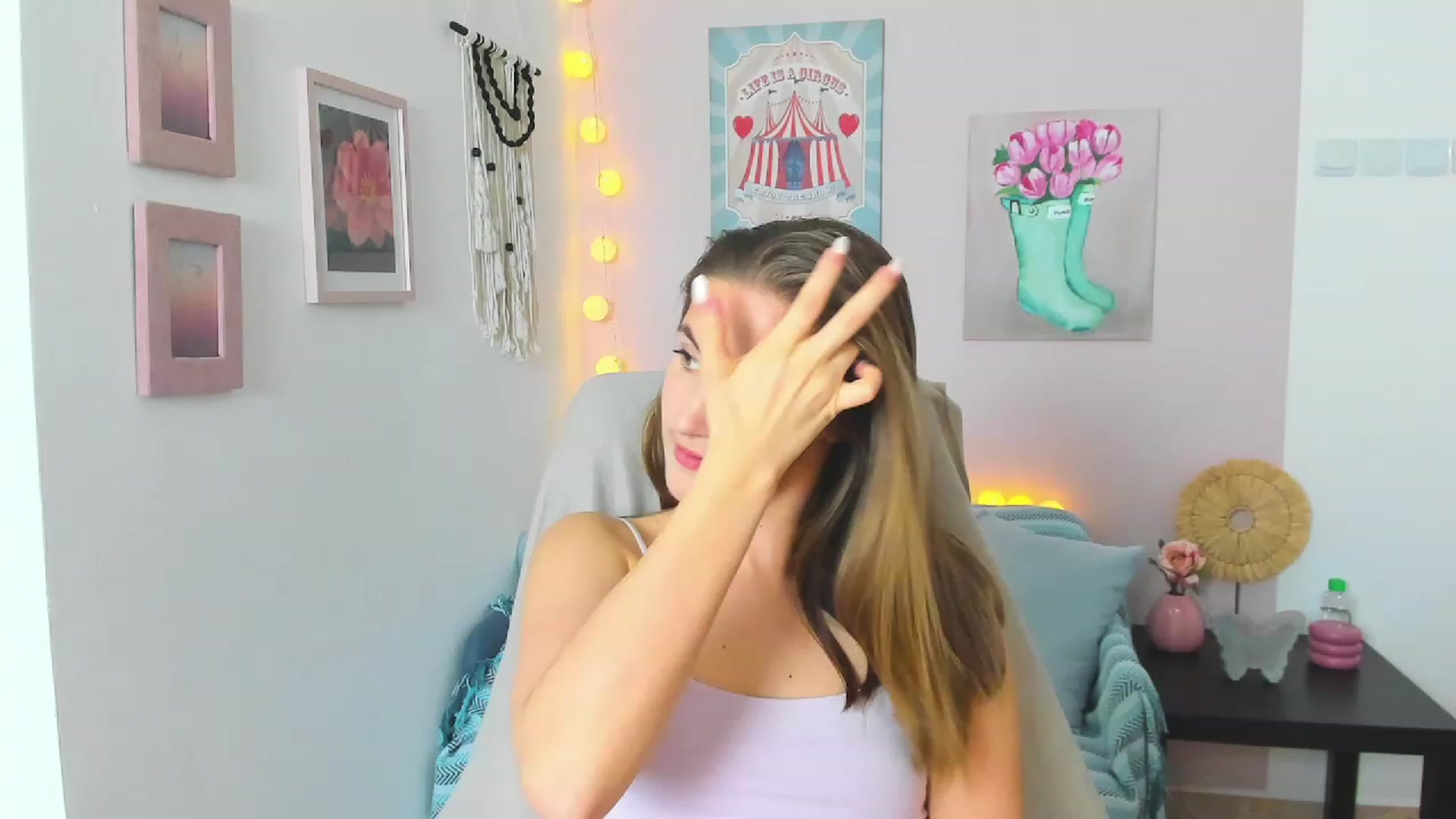 Gallery image thumbnail from Abbey_Grey's myfreecams stream on, 01/21/2023, 17:35 image 3 of 20