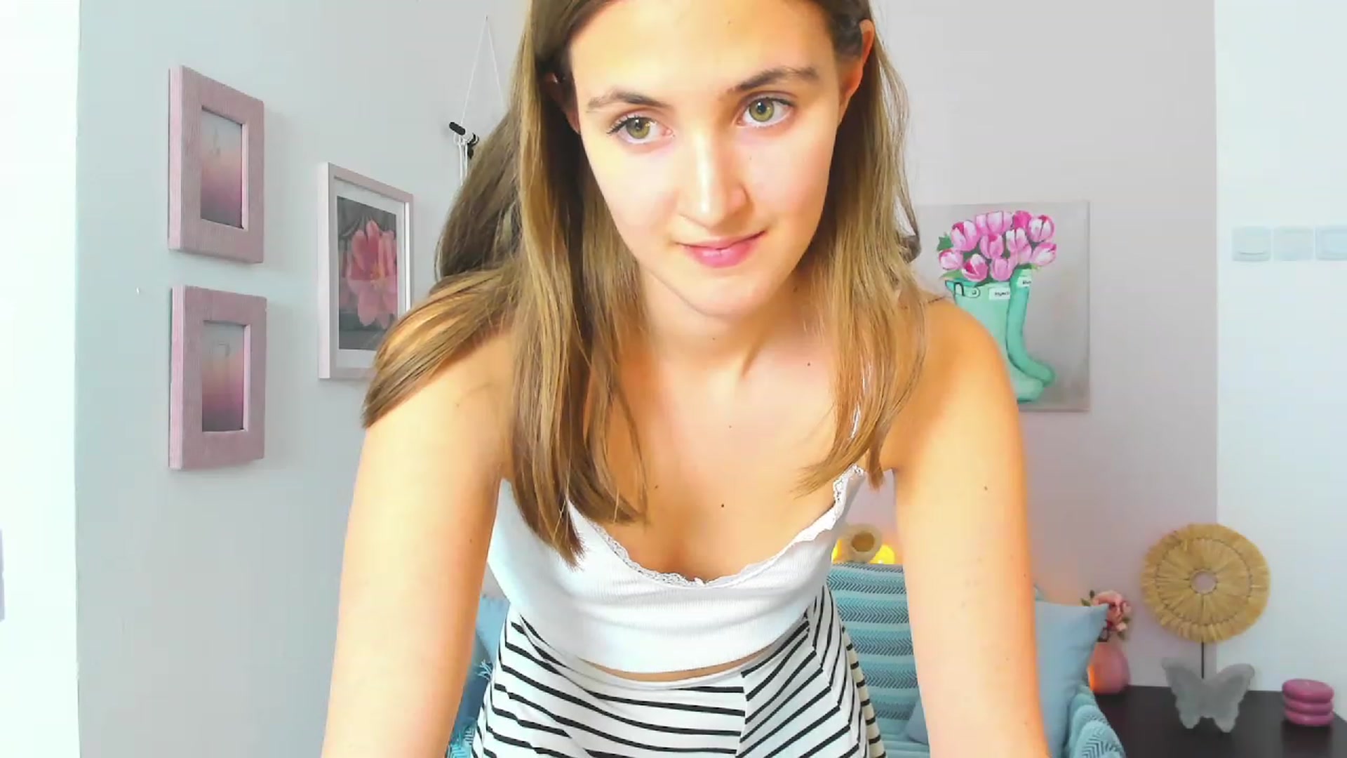 Gallery image thumbnail from Abbey_Grey's myfreecams stream on, 01/26/2023, 16:59 image 3 of 20