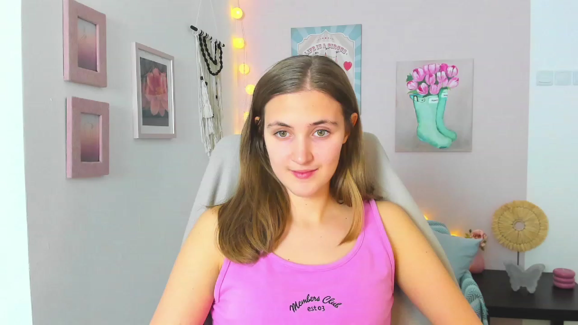 Gallery image thumbnail from Abbey_Grey's myfreecams stream on, 01/27/2023, 16:25 image 4 of 20