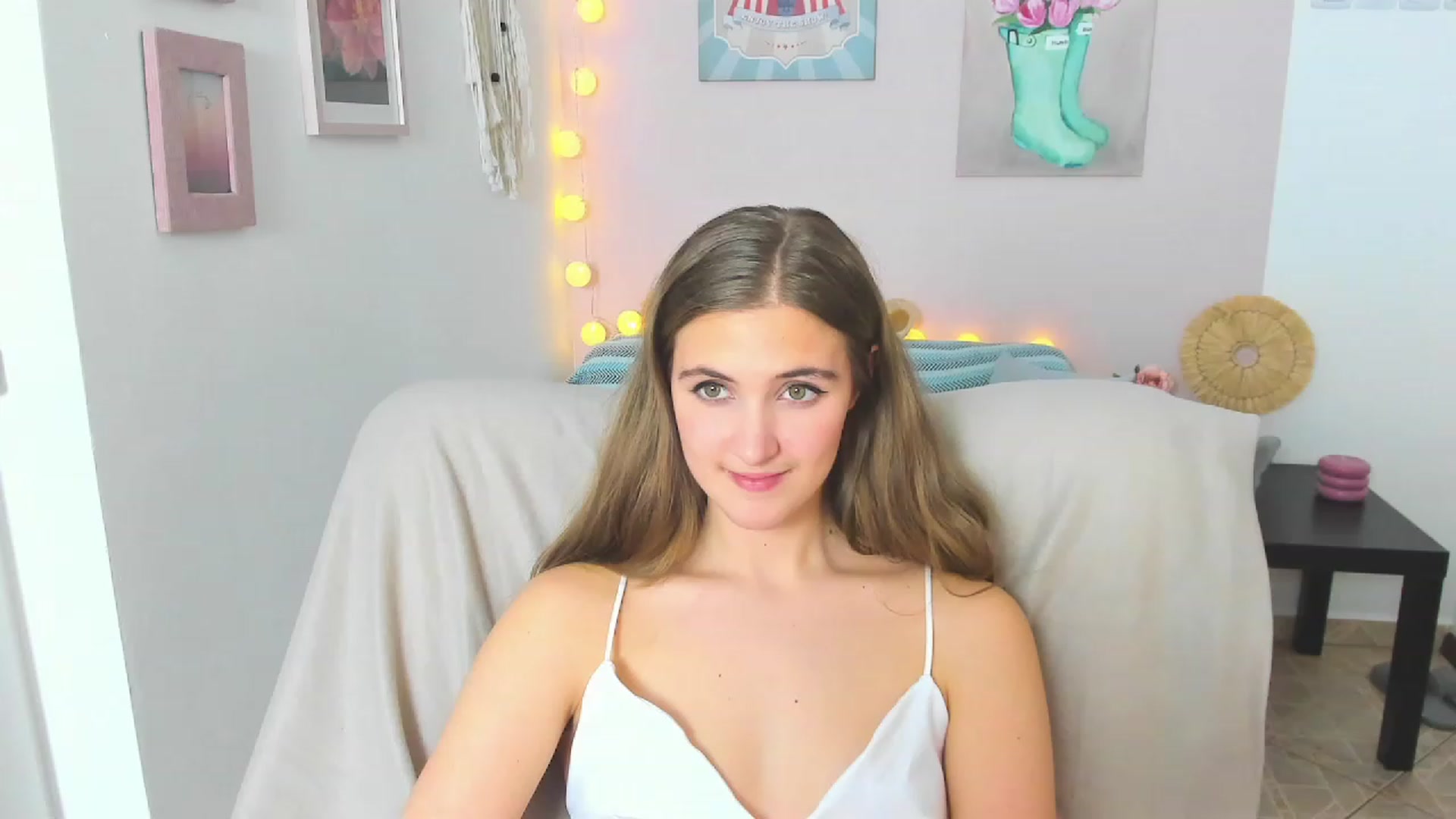Gallery image thumbnail from Abbey_Grey's myfreecams stream on, 01/28/2023, 18:03 image 9 of 20