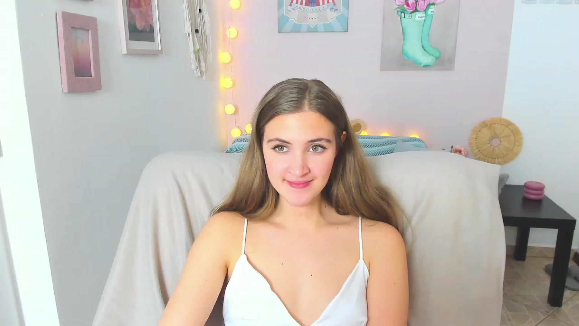Gallery image thumbnail from Abbey_Grey's myfreecams stream on, 01/28/2023, 18:03 image 5 of 20