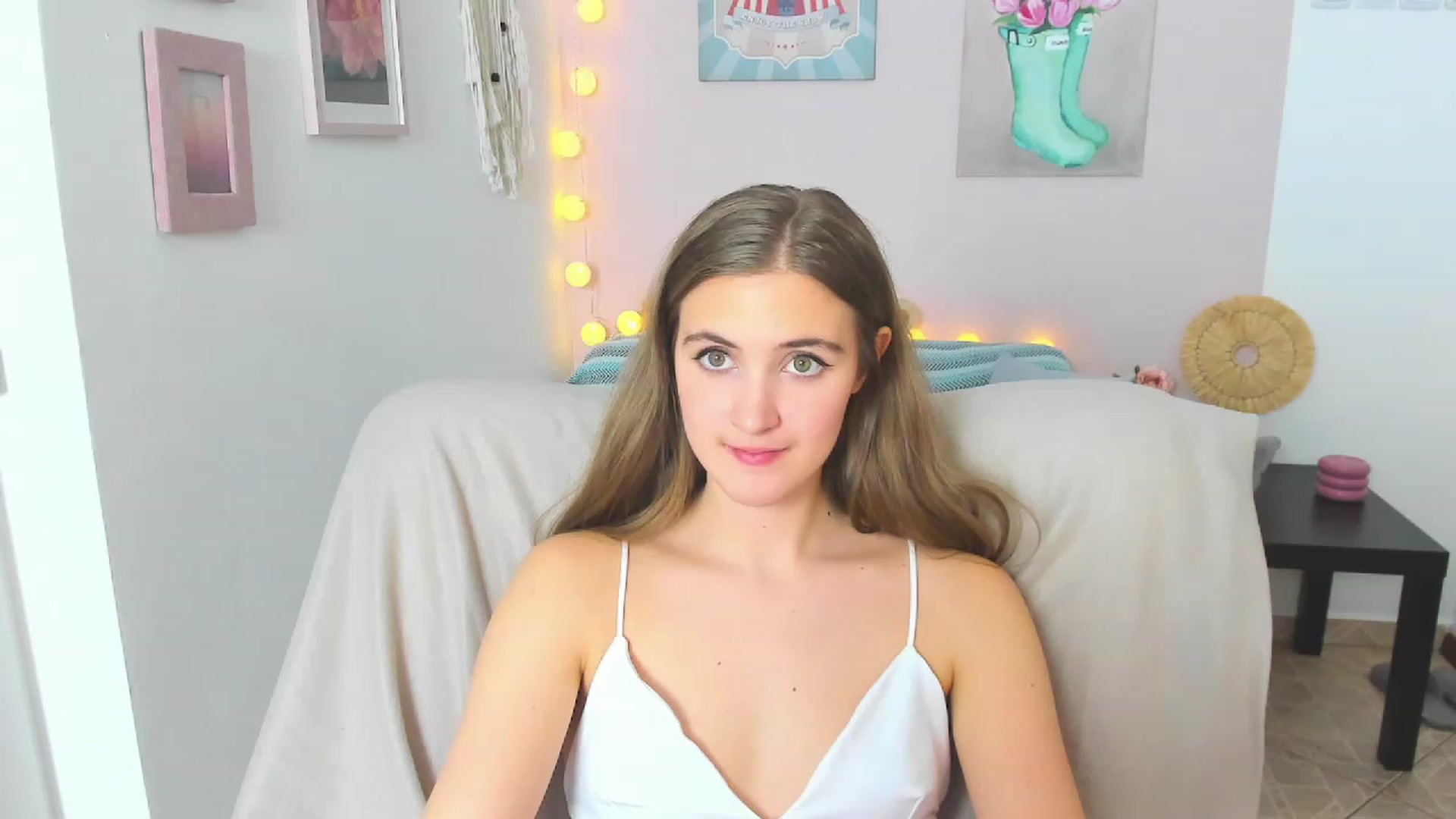 Gallery image thumbnail from Abbey_Grey's myfreecams stream on, 01/28/2023, 18:03 image 4 of 20
