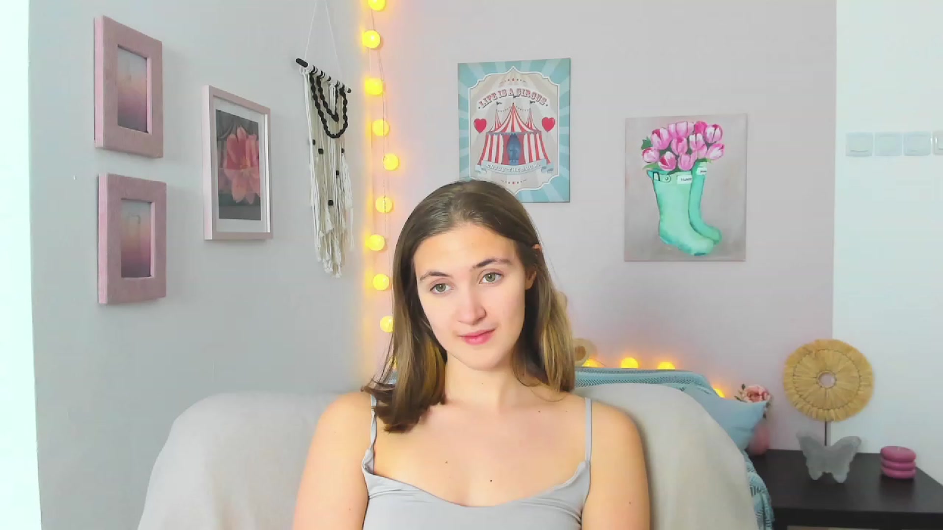 Gallery image thumbnail from Abbey_Grey's myfreecams stream on, 02/01/2023, 16:31 image 1 of 20