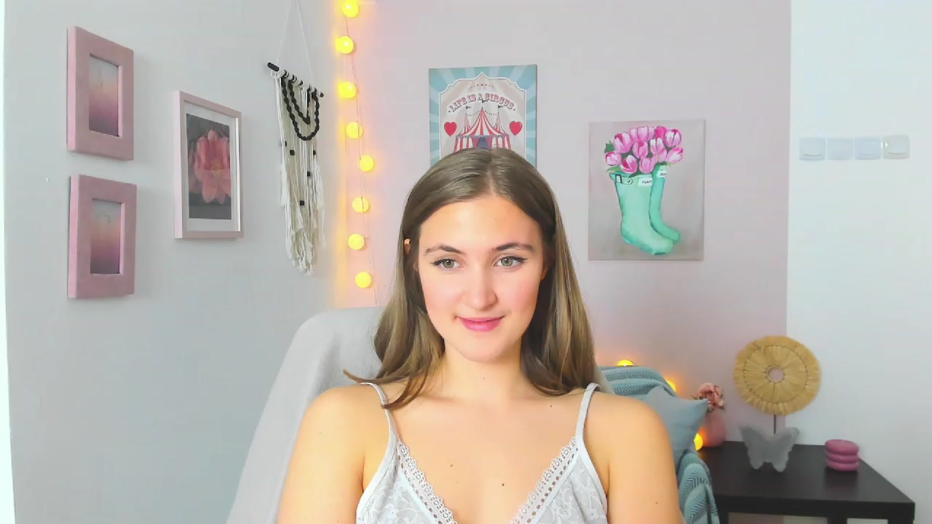 Gallery image thumbnail from Abbey_Grey's myfreecams stream on, 02/02/2023, 17:12 image 20 of 20