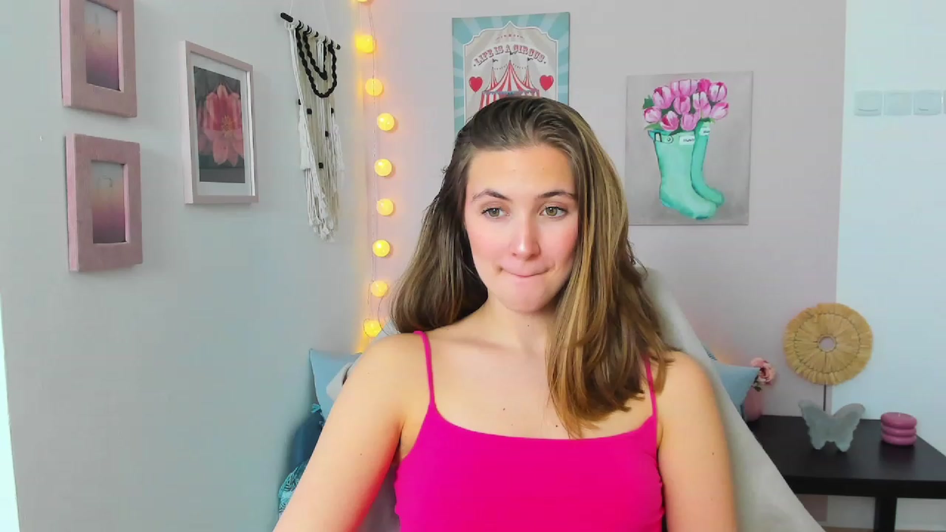 Gallery image thumbnail from Abbey_Grey's myfreecams stream on, 02/15/2023, 15:39 image 13 of 20