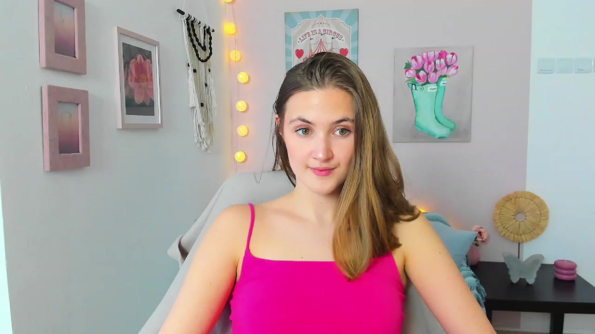 Gallery image thumbnail from Abbey_Grey's myfreecams stream on, 02/15/2023, 15:39 image 1 of 20