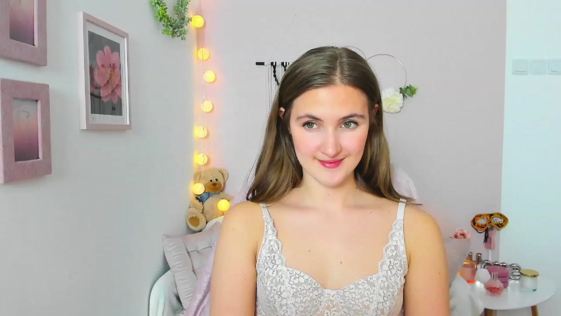Gallery image thumbnail from Abbey_Grey's myfreecams stream on, 02/23/2023, 18:49 image 4 of 20