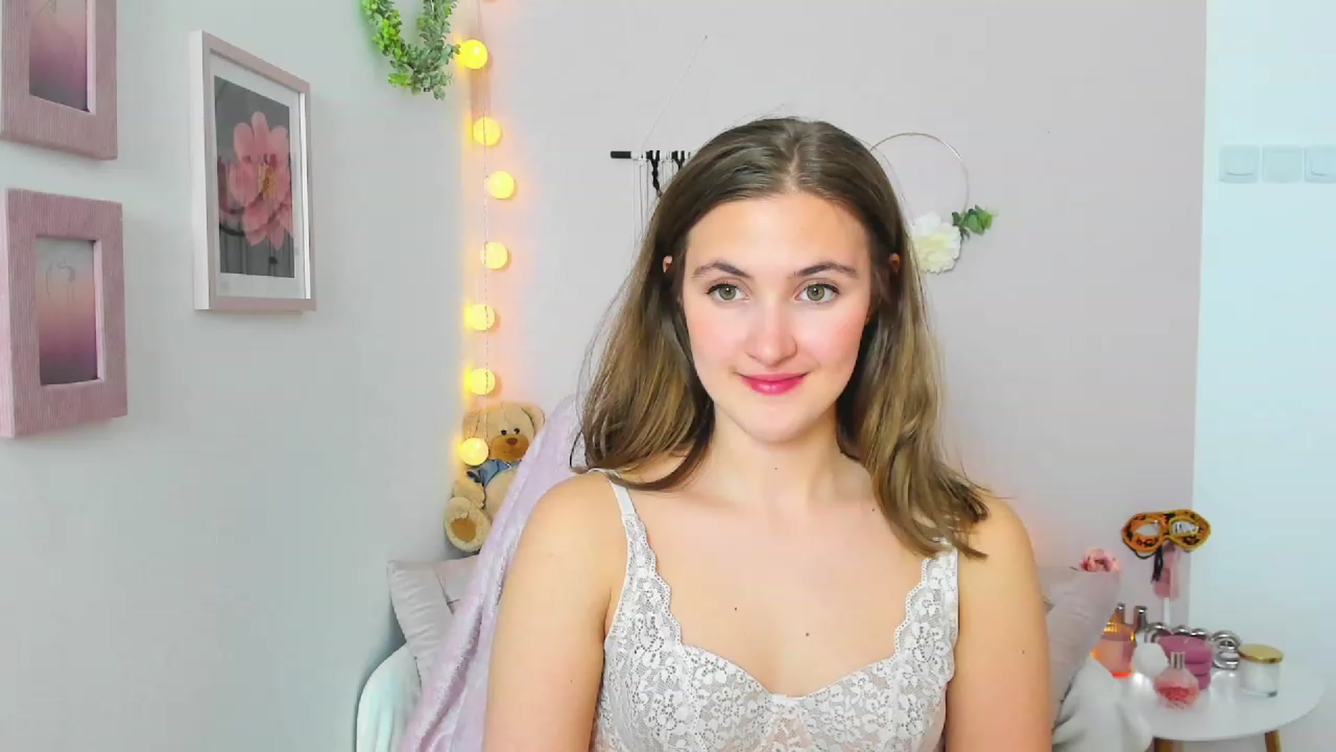 Gallery image thumbnail from Abbey_Grey's myfreecams stream on, 02/23/2023, 18:49 image 17 of 20