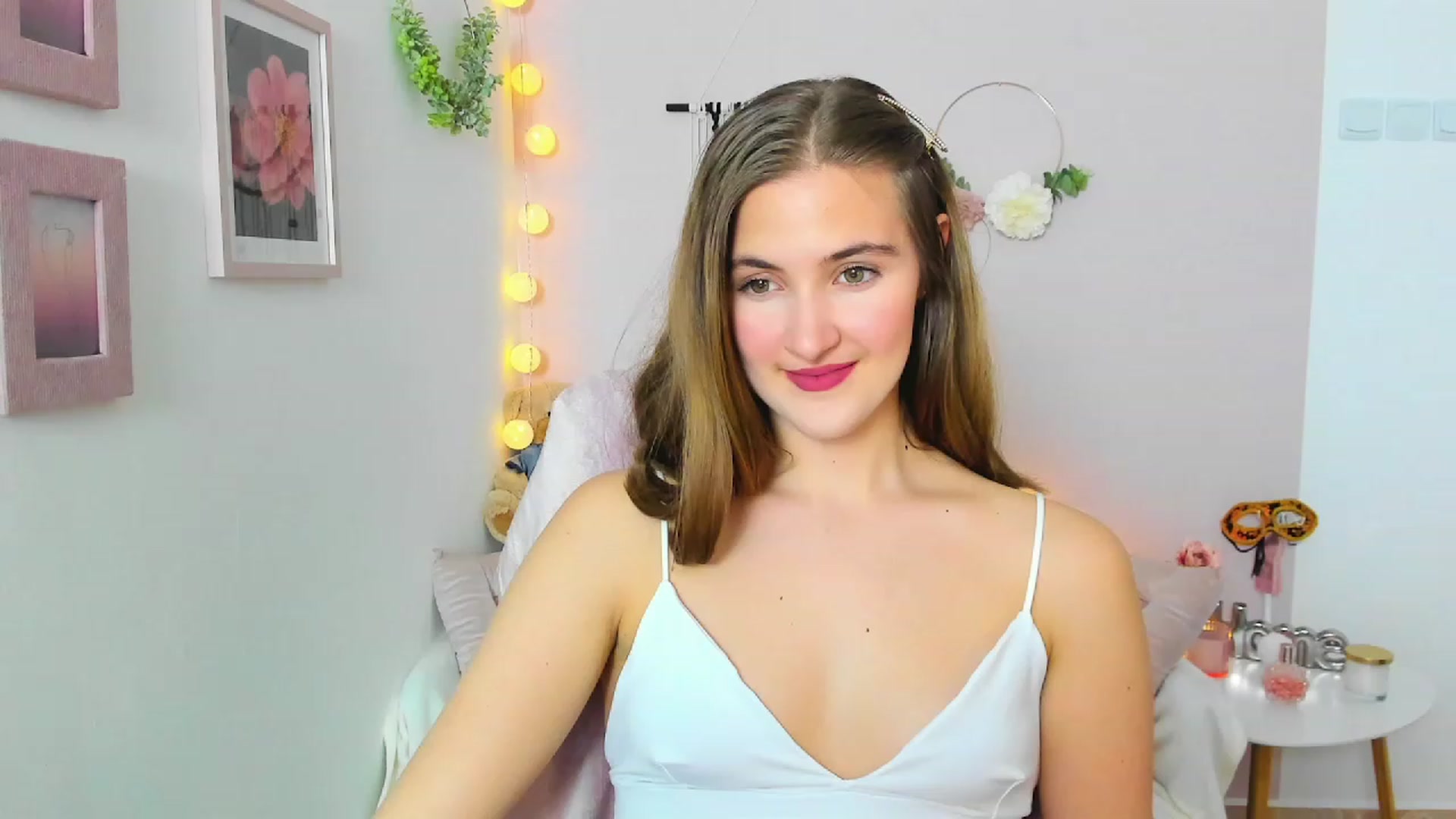 Gallery image thumbnail from Abbey_Grey's myfreecams stream on, 02/24/2023, 17:36 image 3 of 20