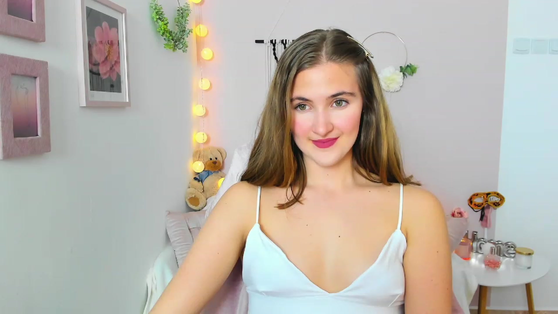 Gallery image thumbnail from Abbey_Grey's myfreecams stream on, 02/24/2023, 17:36 image 9 of 20