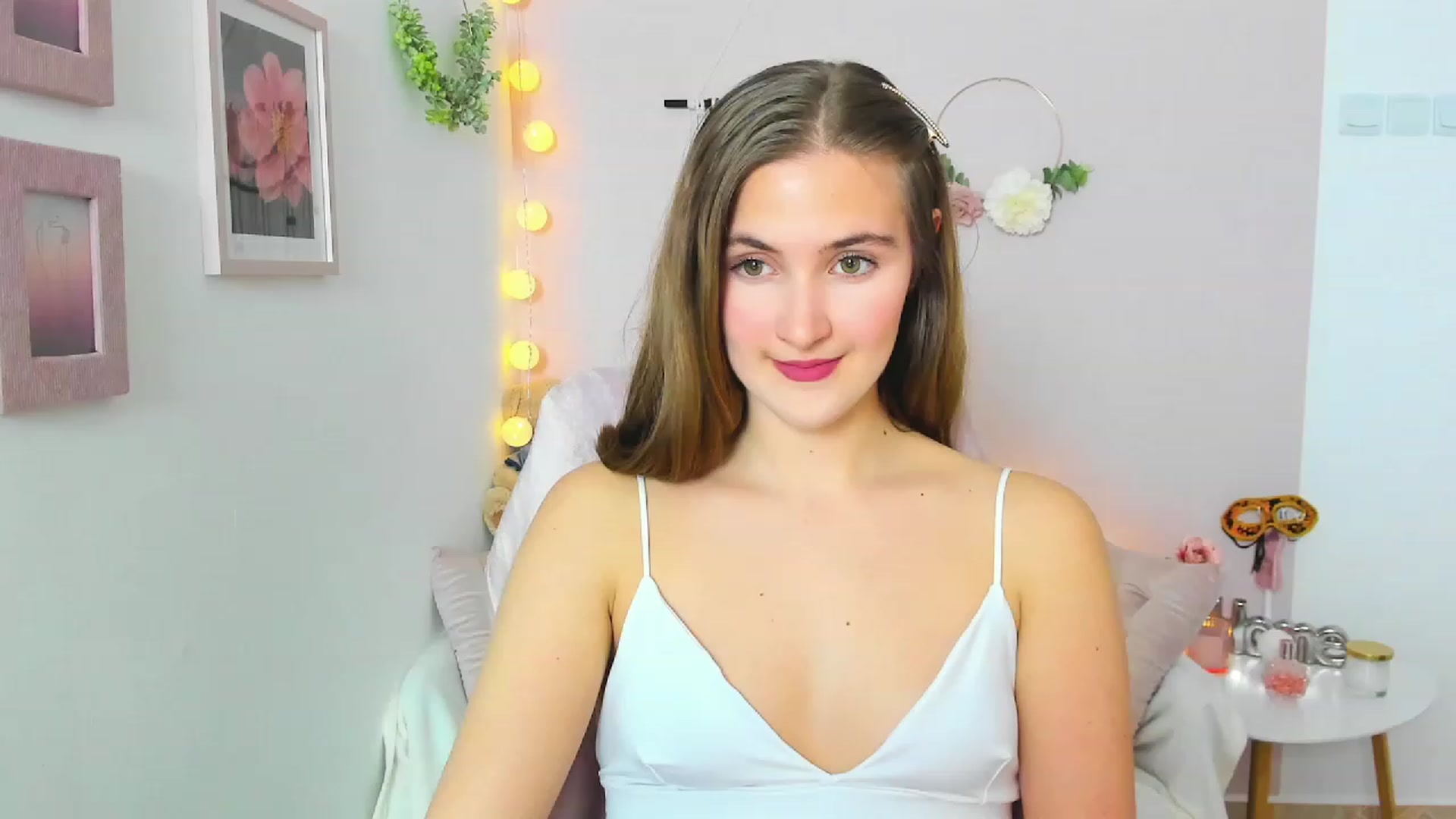 Gallery image thumbnail from Abbey_Grey's myfreecams stream on, 02/24/2023, 17:36 image 1 of 20