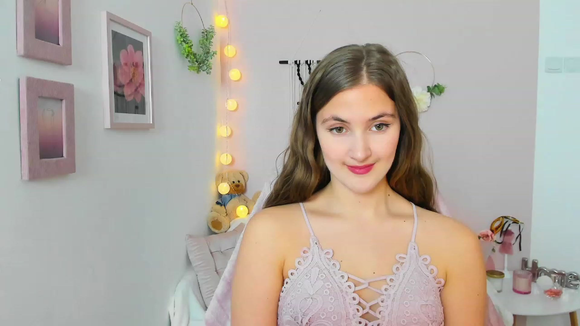 Gallery image thumbnail from Abbey_Grey's myfreecams stream on, 02/28/2023, 16:42 image 4 of 20