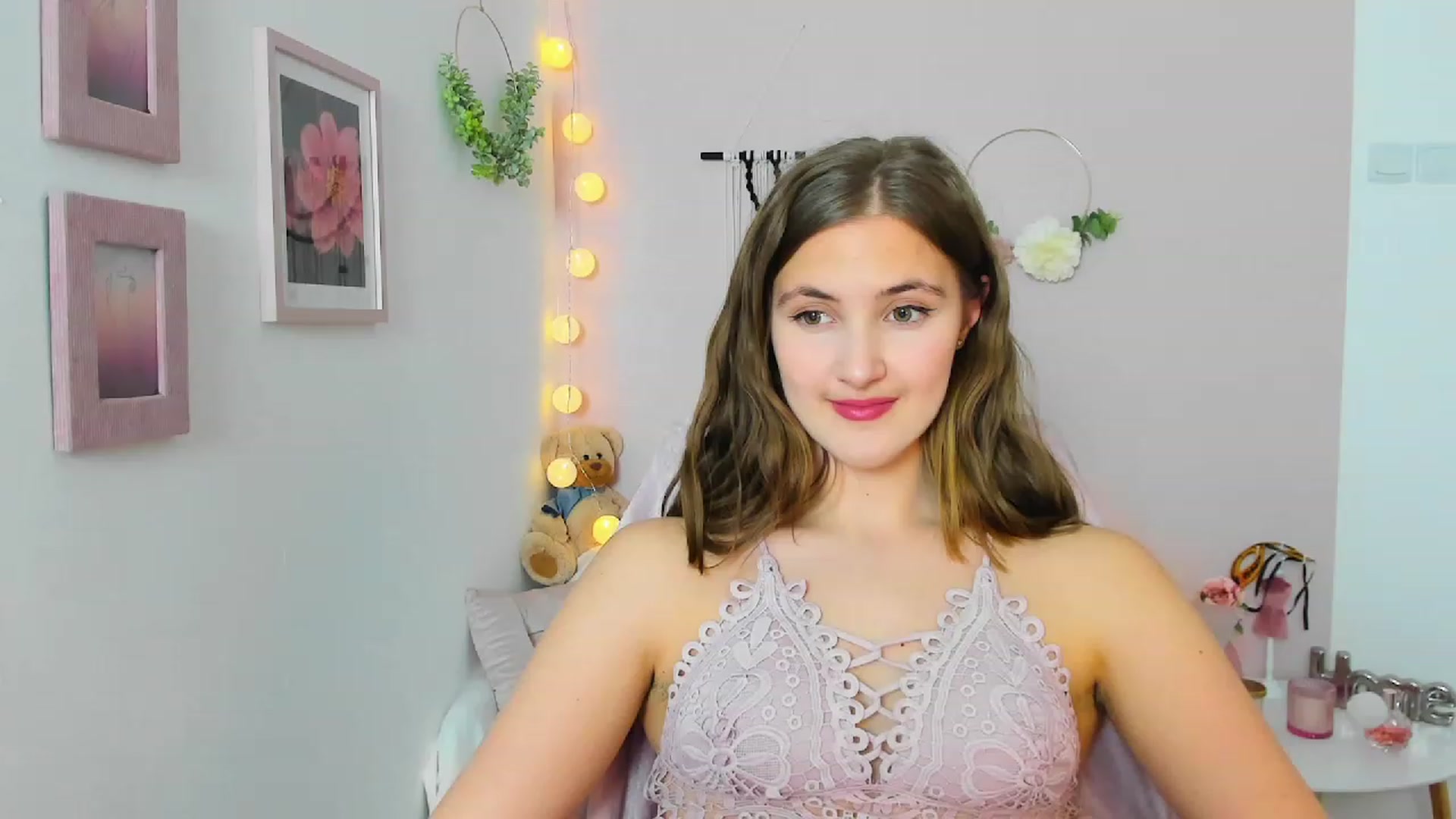 Gallery image thumbnail from Abbey_Grey's myfreecams stream on, 02/28/2023, 16:42 image 18 of 20