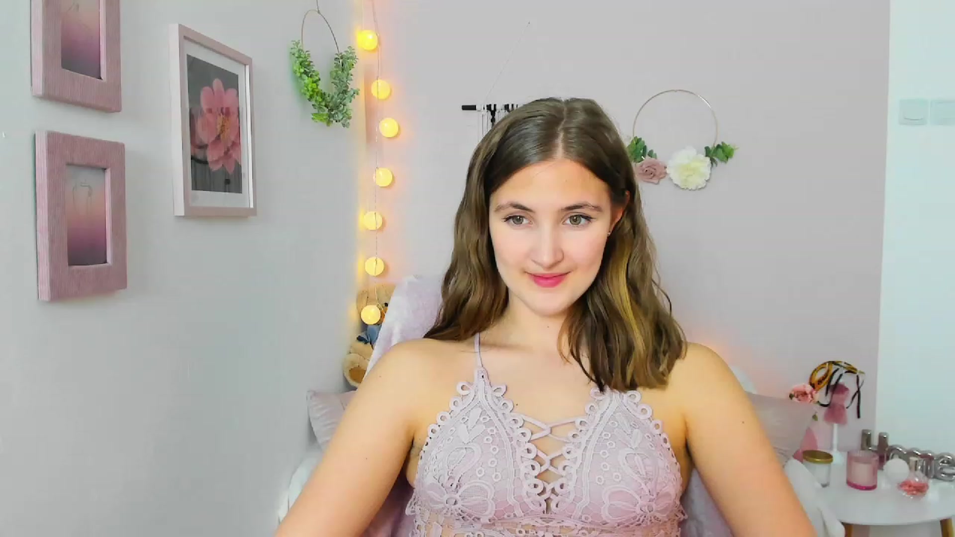 Gallery image thumbnail from Abbey_Grey's myfreecams stream on, 02/28/2023, 17:54 image 10 of 20