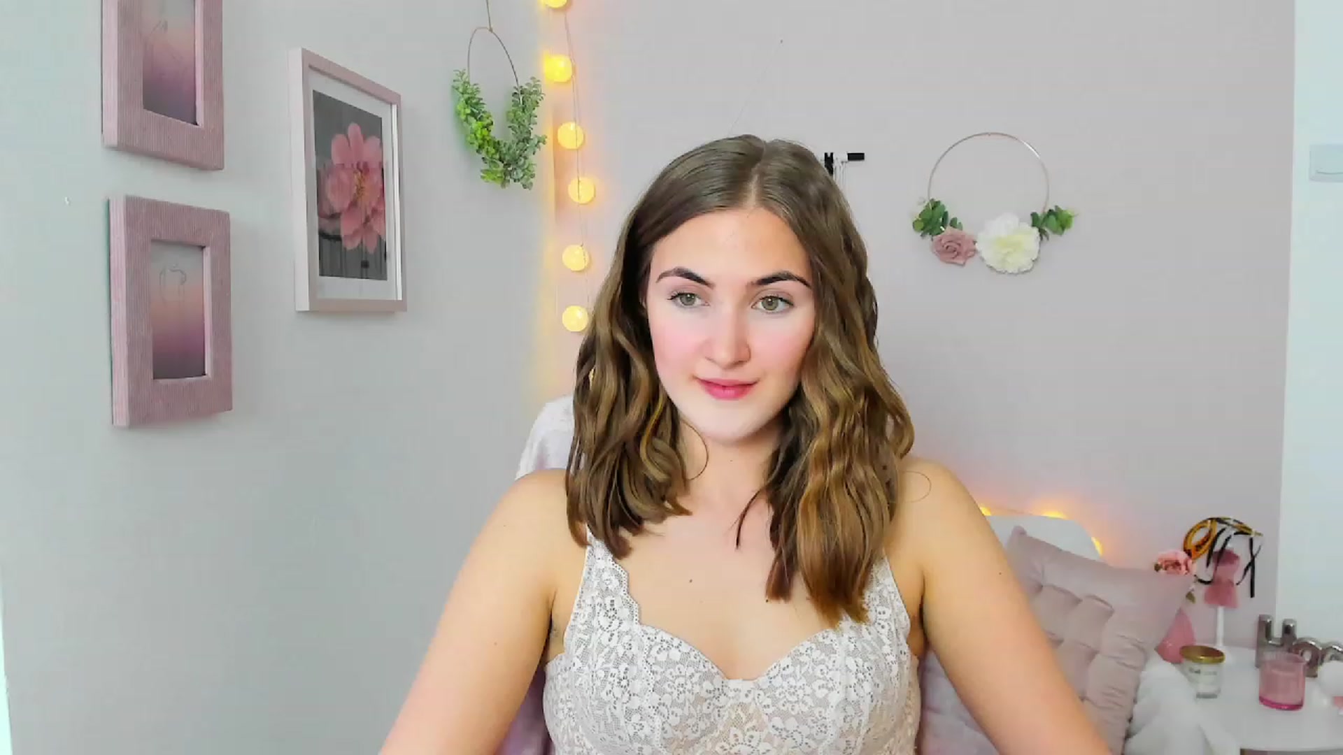 Gallery image thumbnail from Abbey_Grey's myfreecams stream on, 03/02/2023, 15:49 image 2 of 20