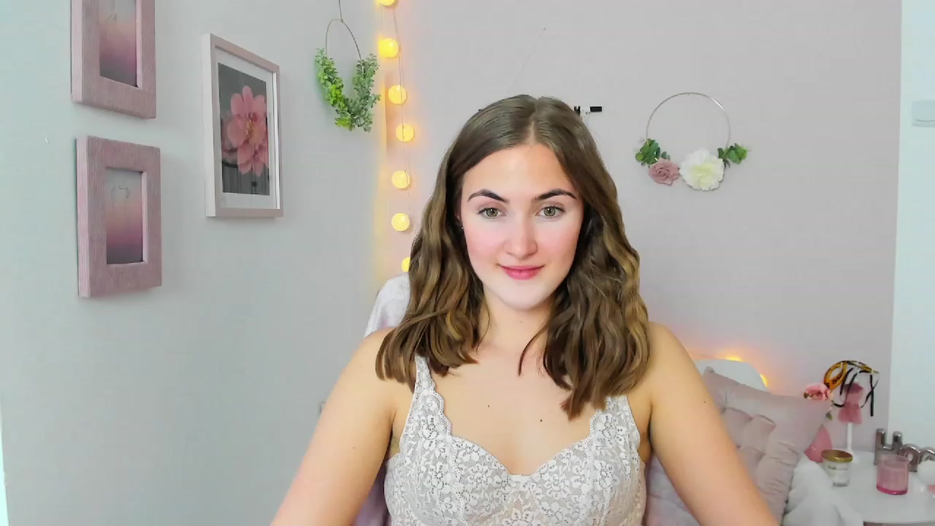 Gallery image thumbnail from Abbey_Grey's myfreecams stream on, 03/02/2023, 15:49 image 4 of 20