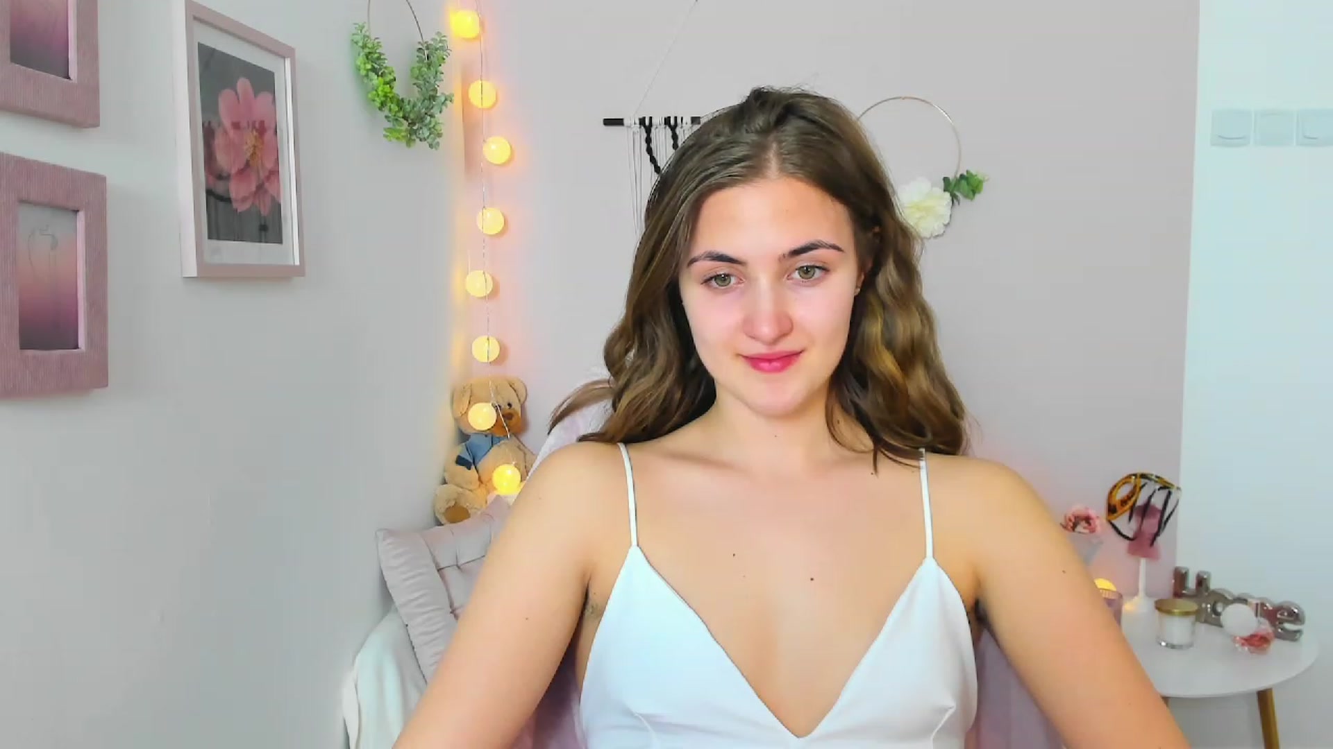 Gallery image thumbnail from Abbey_Grey's myfreecams stream on, 03/03/2023, 18:42 image 11 of 20