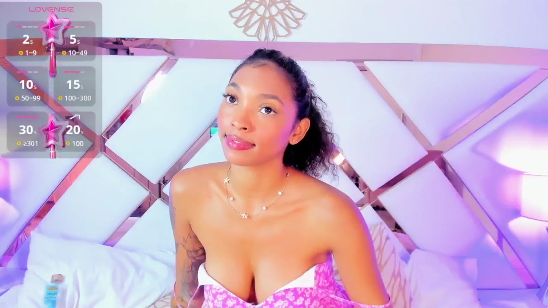 Gallery image thumbnail from AbbiReyes's myfreecams stream on, 11/07/2024, 15:48 image 5 of 20