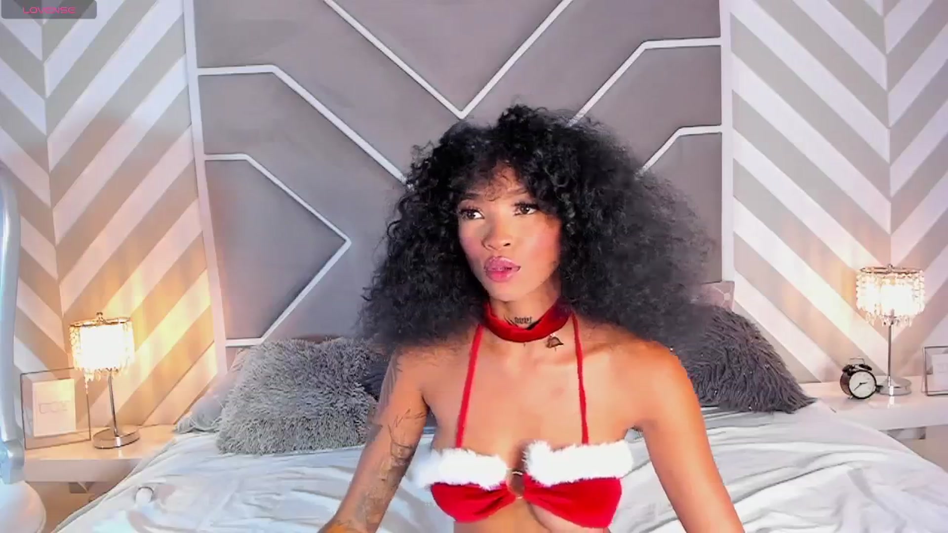 Gallery image thumbnail from AbbiReyes's myfreecams stream on, 12/28/2024, 17:39 image 11 of 20