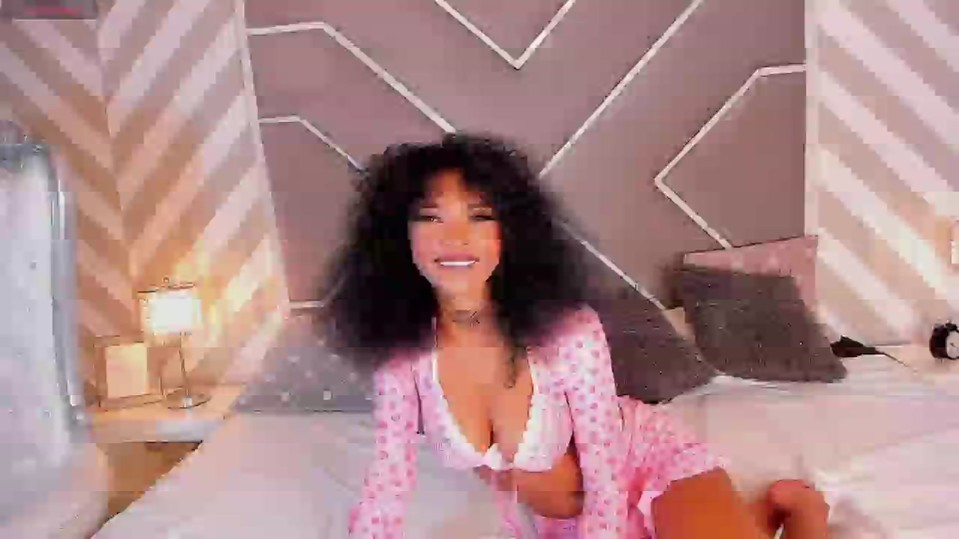 Gallery image thumbnail from AbbiReyes's myfreecams stream on, 12/29/2024, 15:10 image 3 of 20