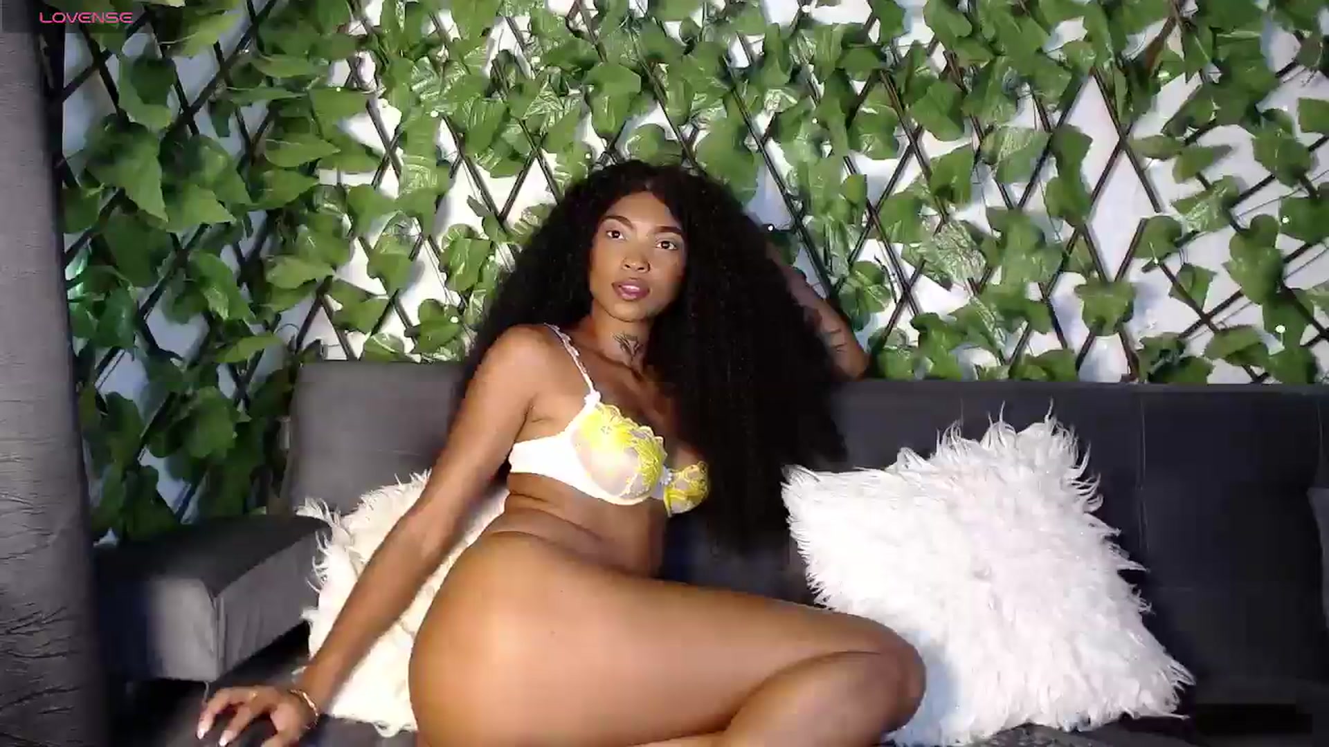 Gallery image thumbnail from AbbiReyes's myfreecams stream on, 11/14/2025, 17:45 image 7 of 20