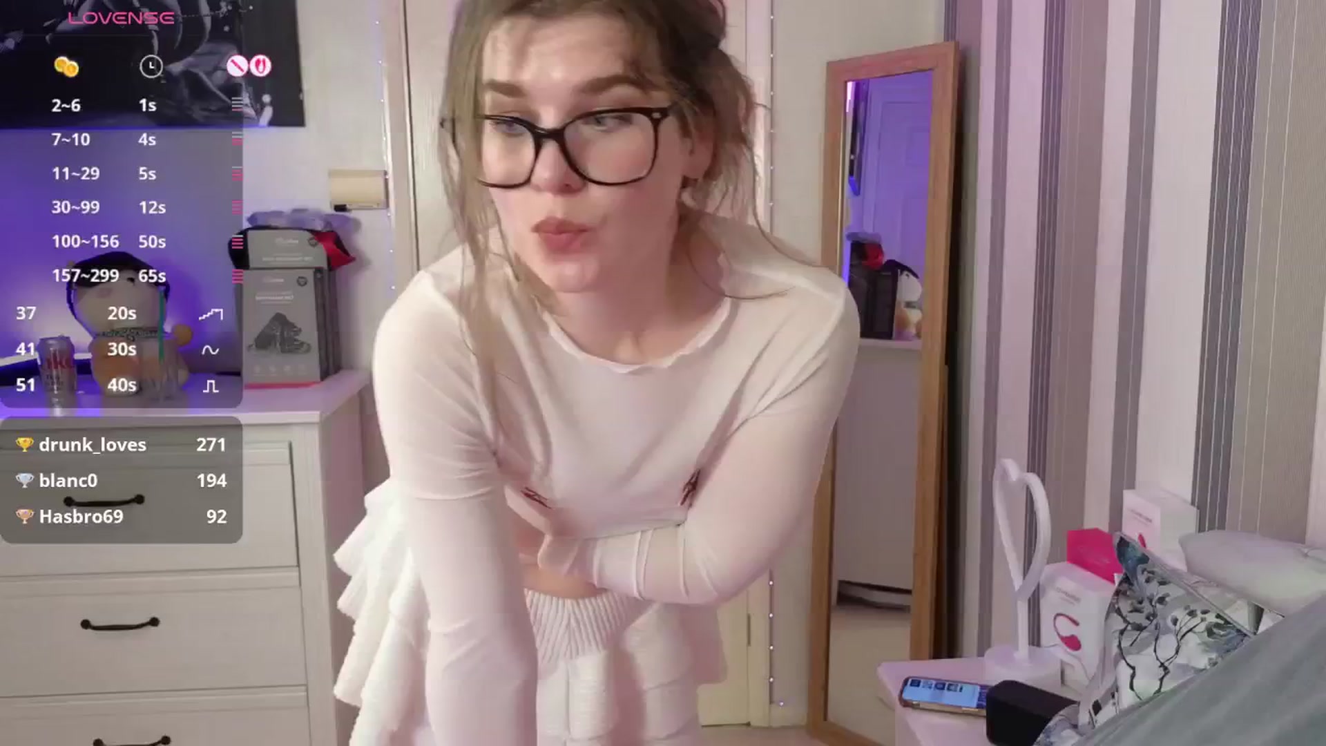 Gallery image thumbnail from Abbie3's myfreecams stream on, 03/31/2025, 22:34 image 11 of 20