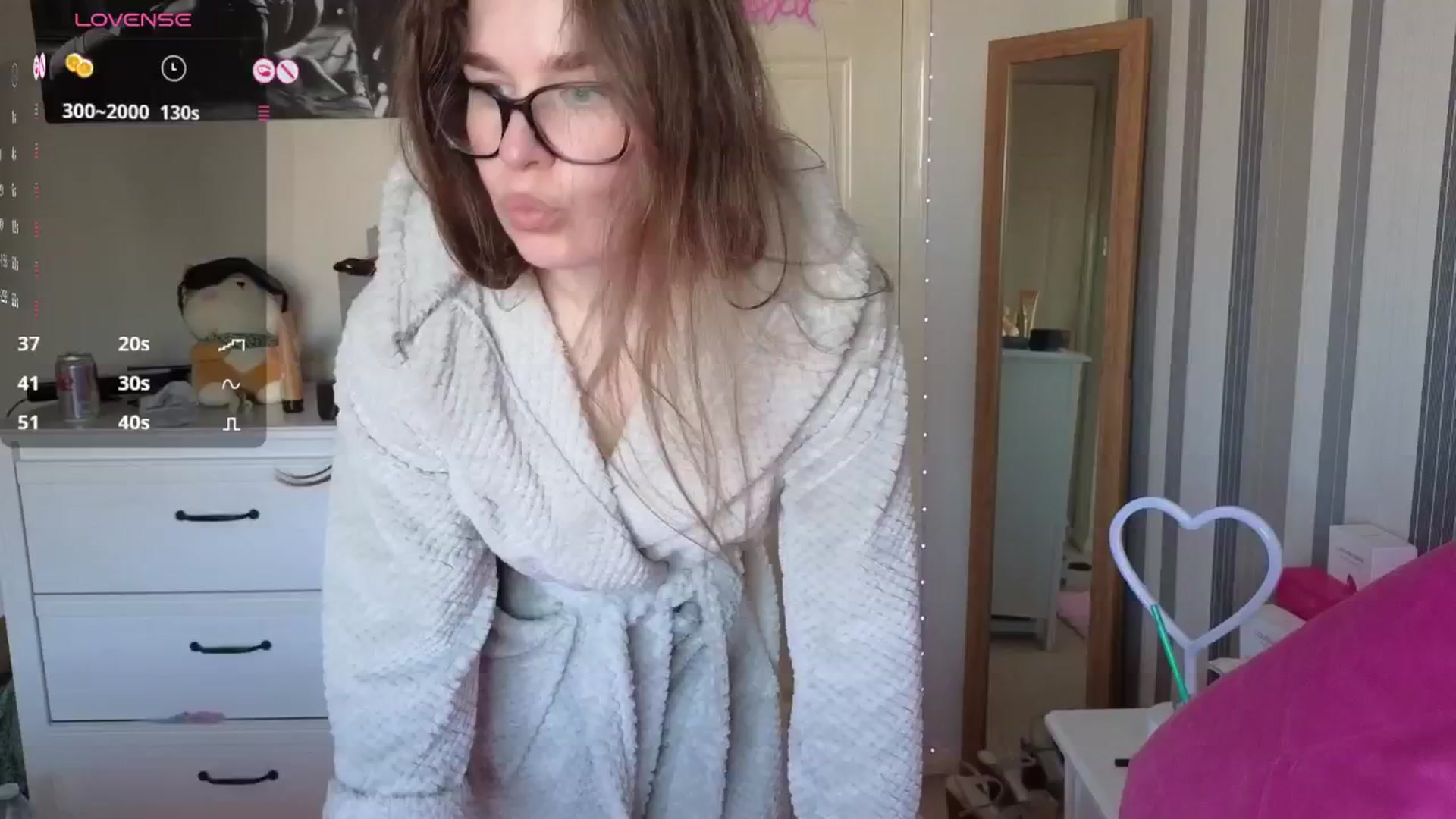 Gallery image thumbnail from Abbie3's myfreecams stream on, 04/02/2025, 17:16 image 1 of 20