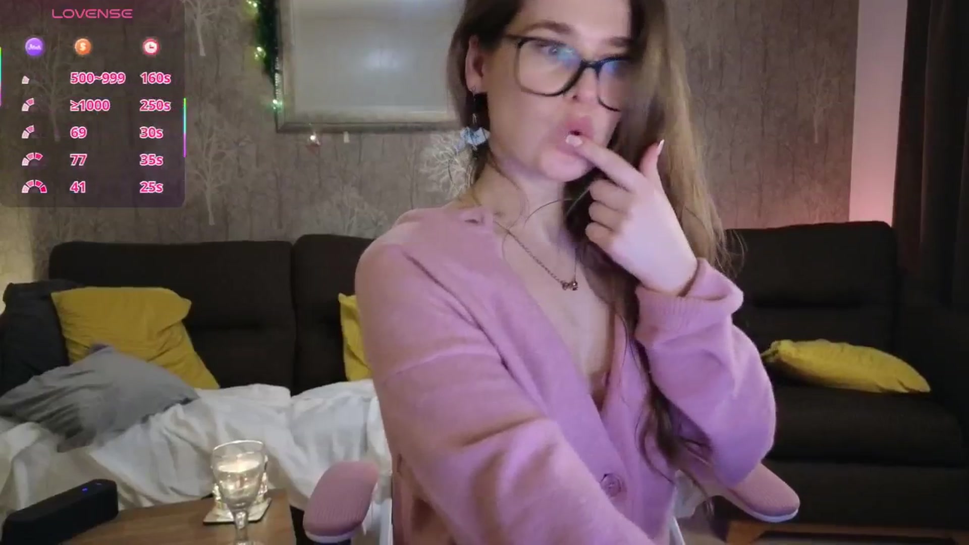 Gallery image thumbnail from Abbie_'s myfreecams stream on, 12/18/2025, 03:01 image 16 of 20