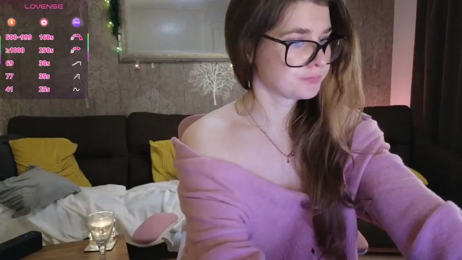 Gallery image thumbnail from Abbie_'s myfreecams stream on, 12/18/2025, 03:01 image 17 of 20
