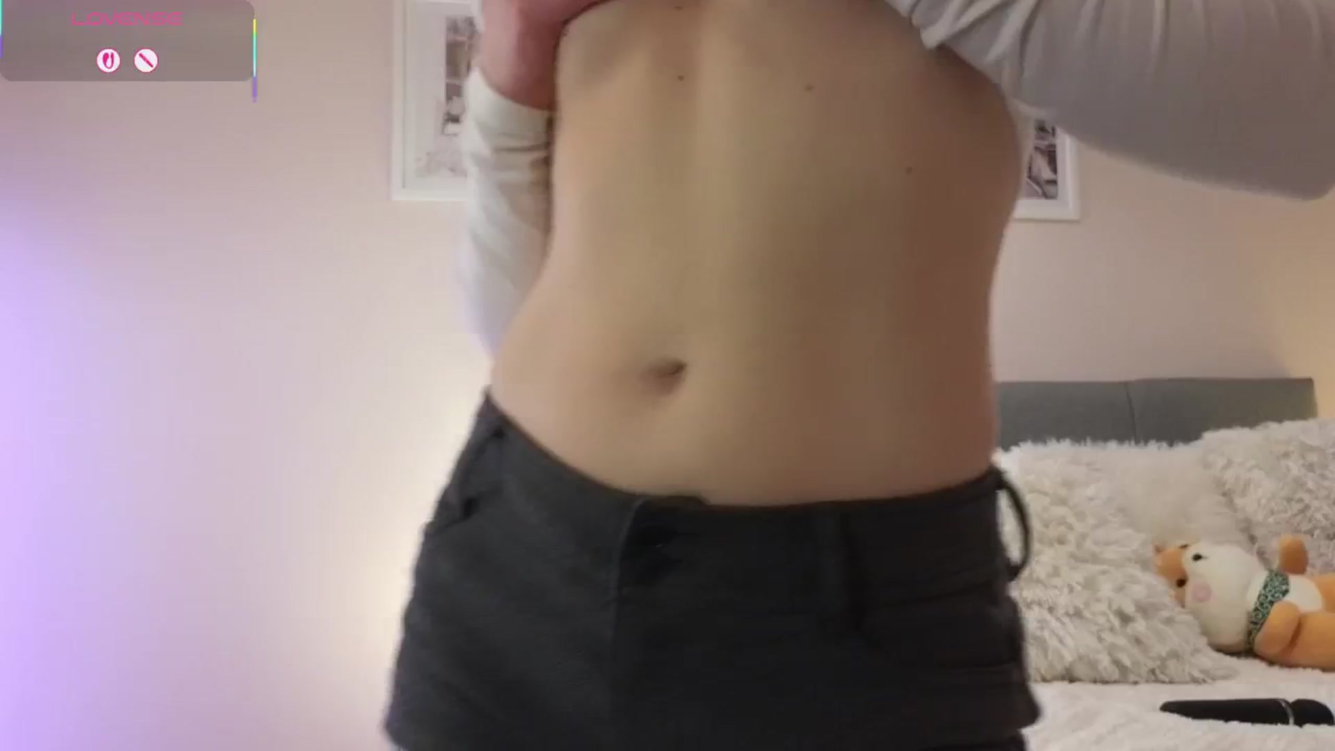 Gallery image thumbnail from Abbie_'s myfreecams stream on, 12/19/2025, 24:45 image 19 of 20
