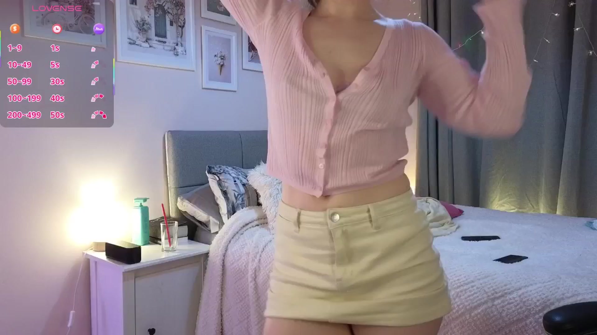 Gallery image thumbnail from Abbie_'s myfreecams stream on, 12/24/2025, 02:07 image 8 of 20