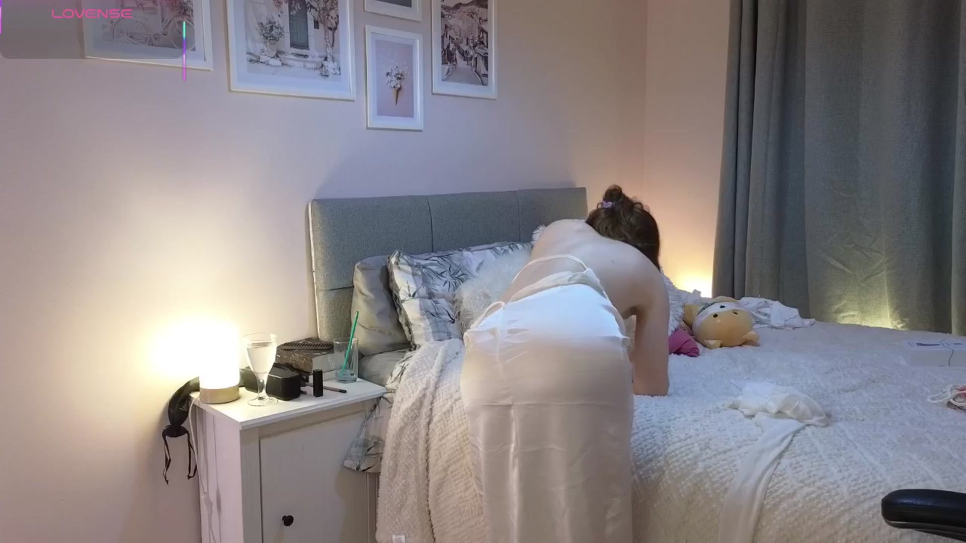 Gallery image thumbnail from Abbie_'s myfreecams stream on, 01/06/2026, 03:19 image 5 of 20
