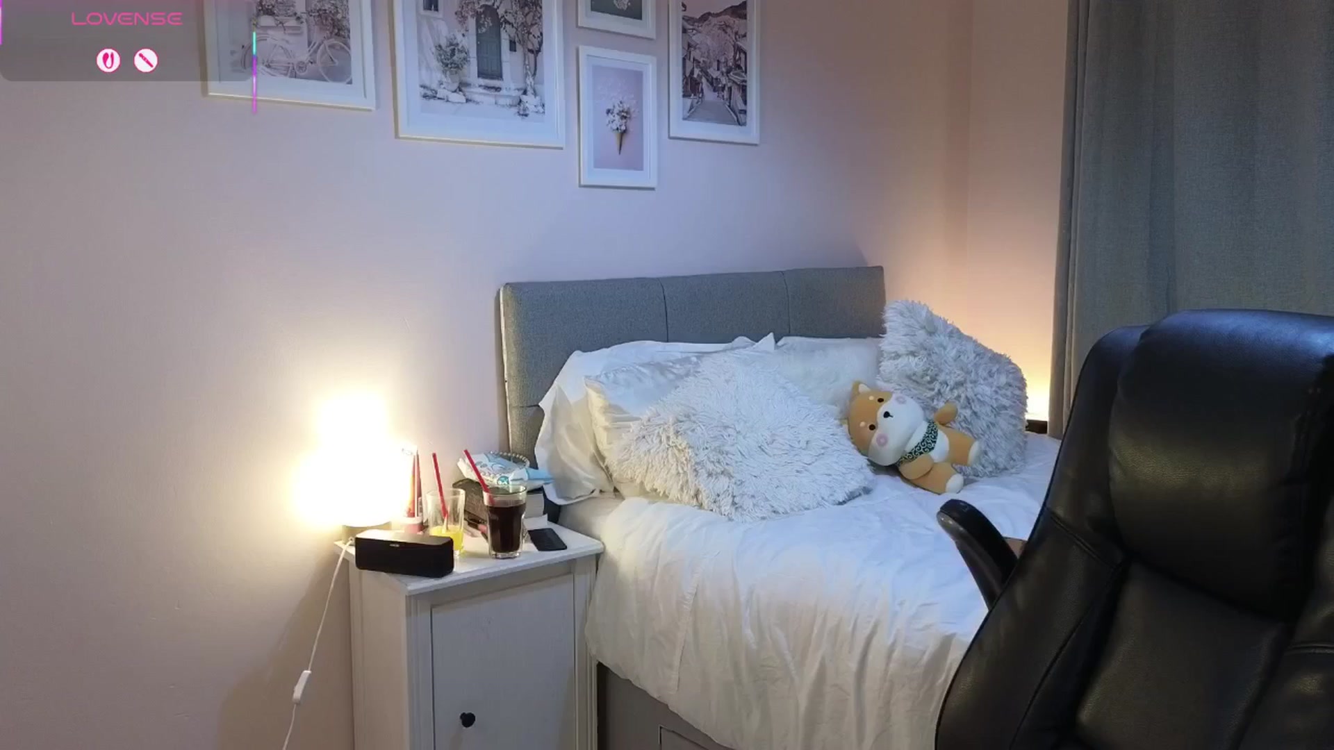 Gallery image thumbnail from Abbie_'s myfreecams stream on, 01/10/2026, 04:38 image 3 of 20