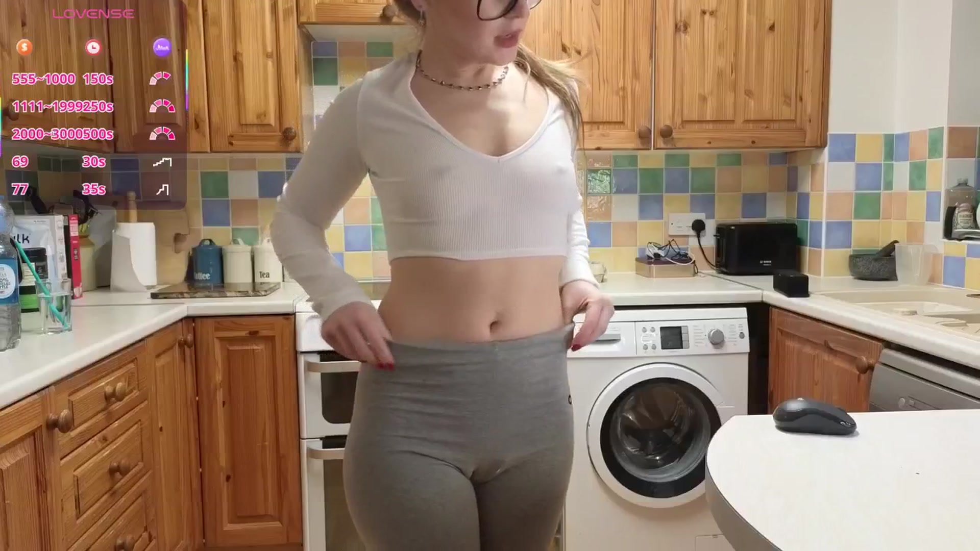 Gallery image thumbnail from Abbie_'s myfreecams stream on, 01/14/2026, 24:03 image 2 of 20