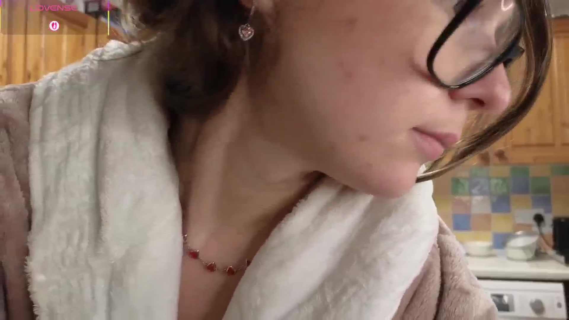 Gallery image thumbnail from Abbie_'s myfreecams stream on, 01/14/2026, 04:35 image 17 of 20
