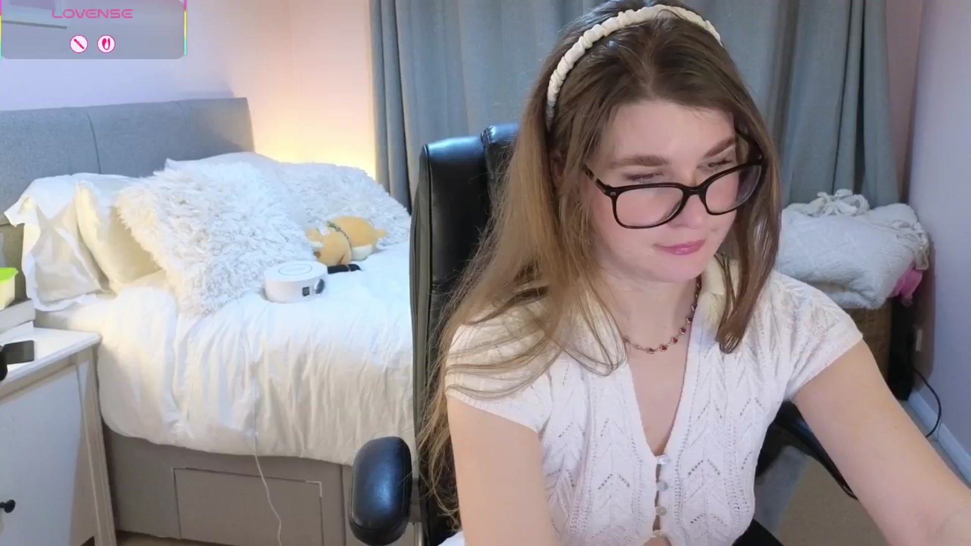 Gallery image thumbnail from Abbie_'s myfreecams stream on, 01/15/2026, 02:48 image 3 of 20