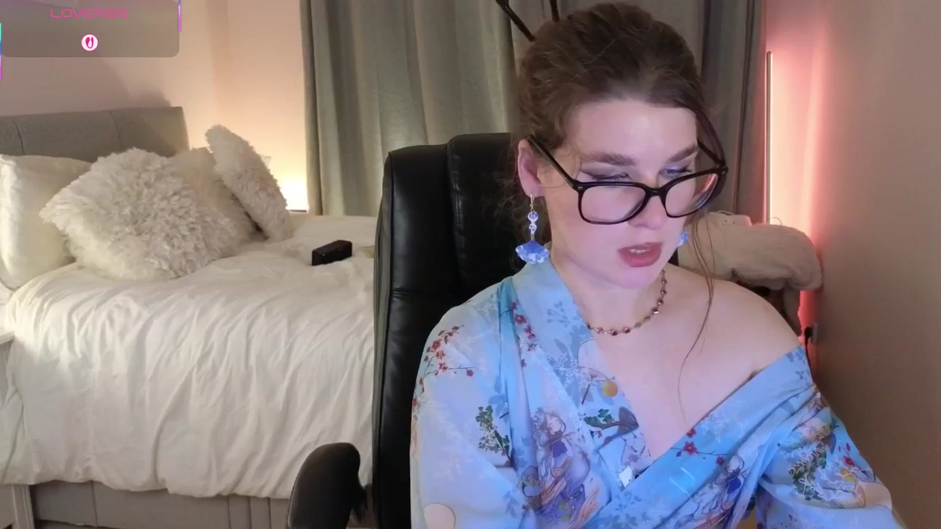 Gallery image thumbnail from Abbie_'s myfreecams stream on, 01/21/2026, 24:16 image 11 of 20