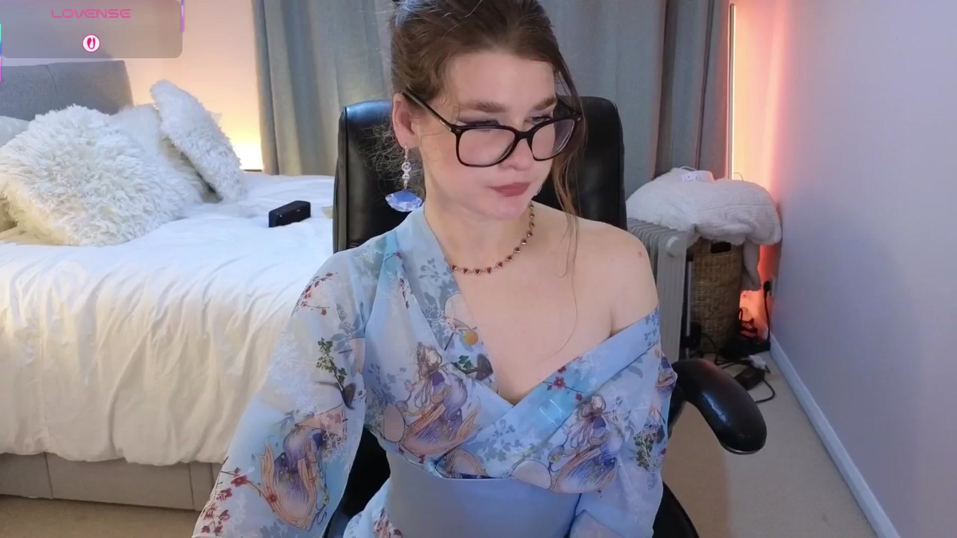 Gallery image thumbnail from Abbie_'s myfreecams stream on, 01/21/2026, 24:16 image 13 of 20
