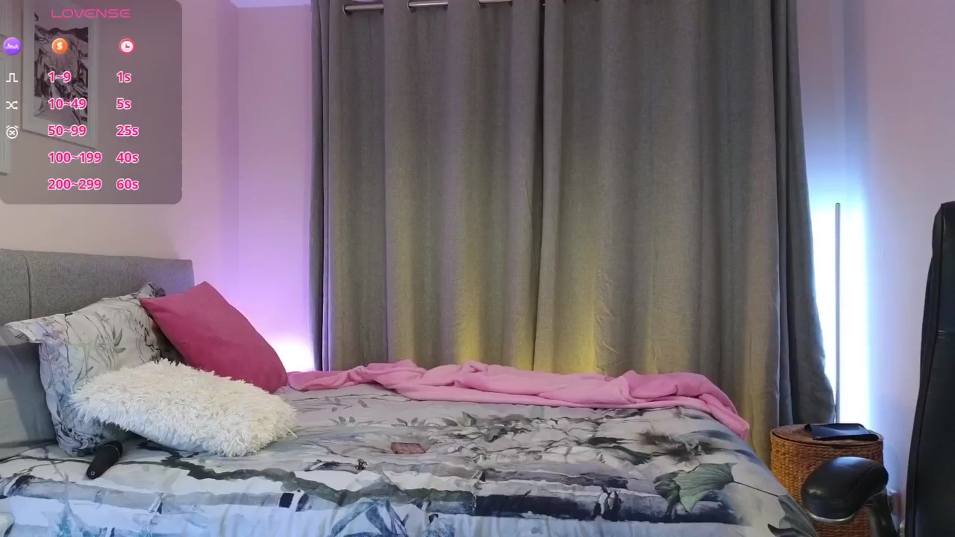 Gallery image thumbnail from Abbie_3's myfreecams stream on, 09/03/2025, 02:13 image 1 of 20