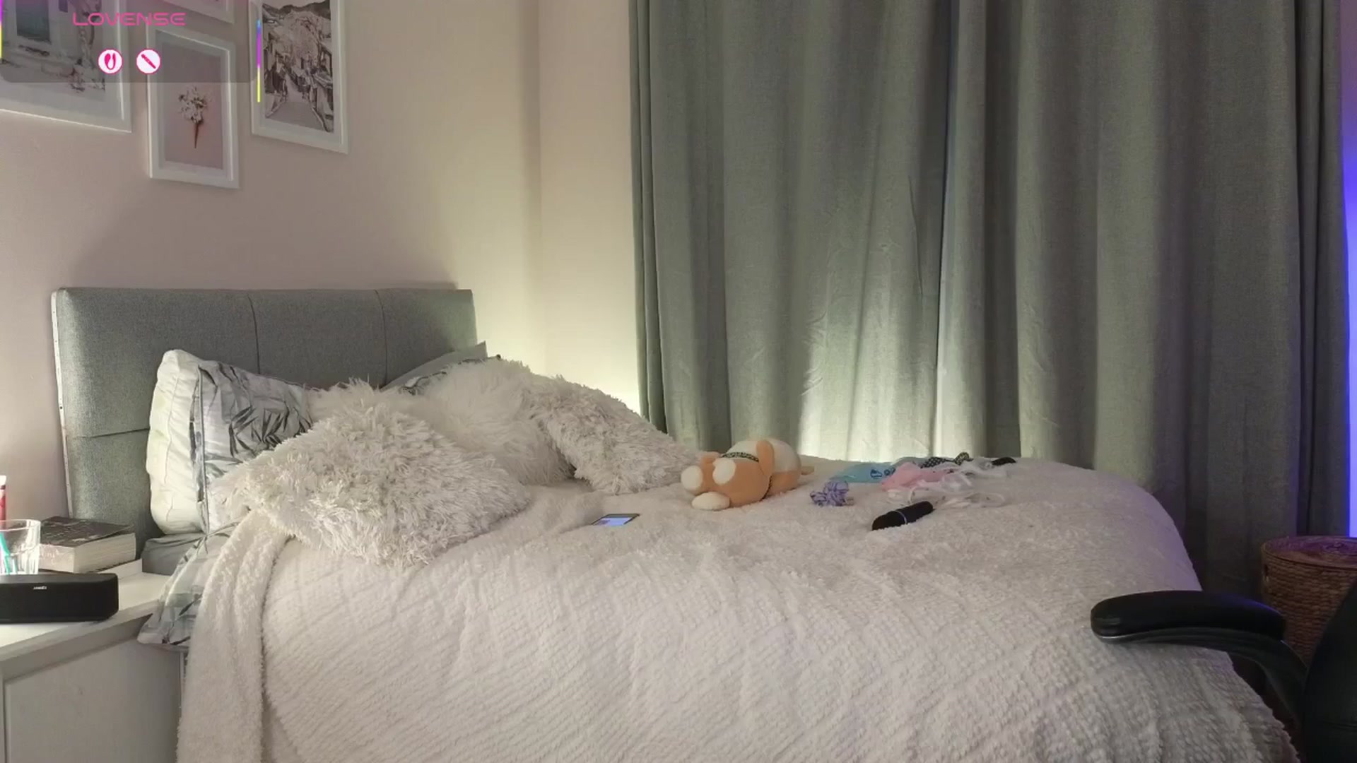 Gallery image thumbnail from Abbie_Cute's myfreecams stream on, 02/19/2026, 23:27 image 8 of 20