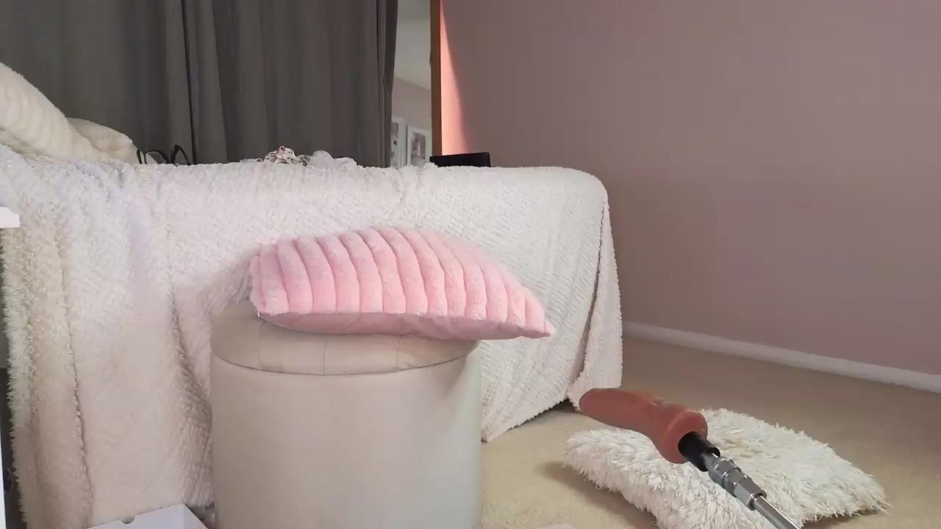 Gallery image thumbnail from Abbie_Cute's myfreecams stream on, 09/01/2026, 22:35 image 2 of 20