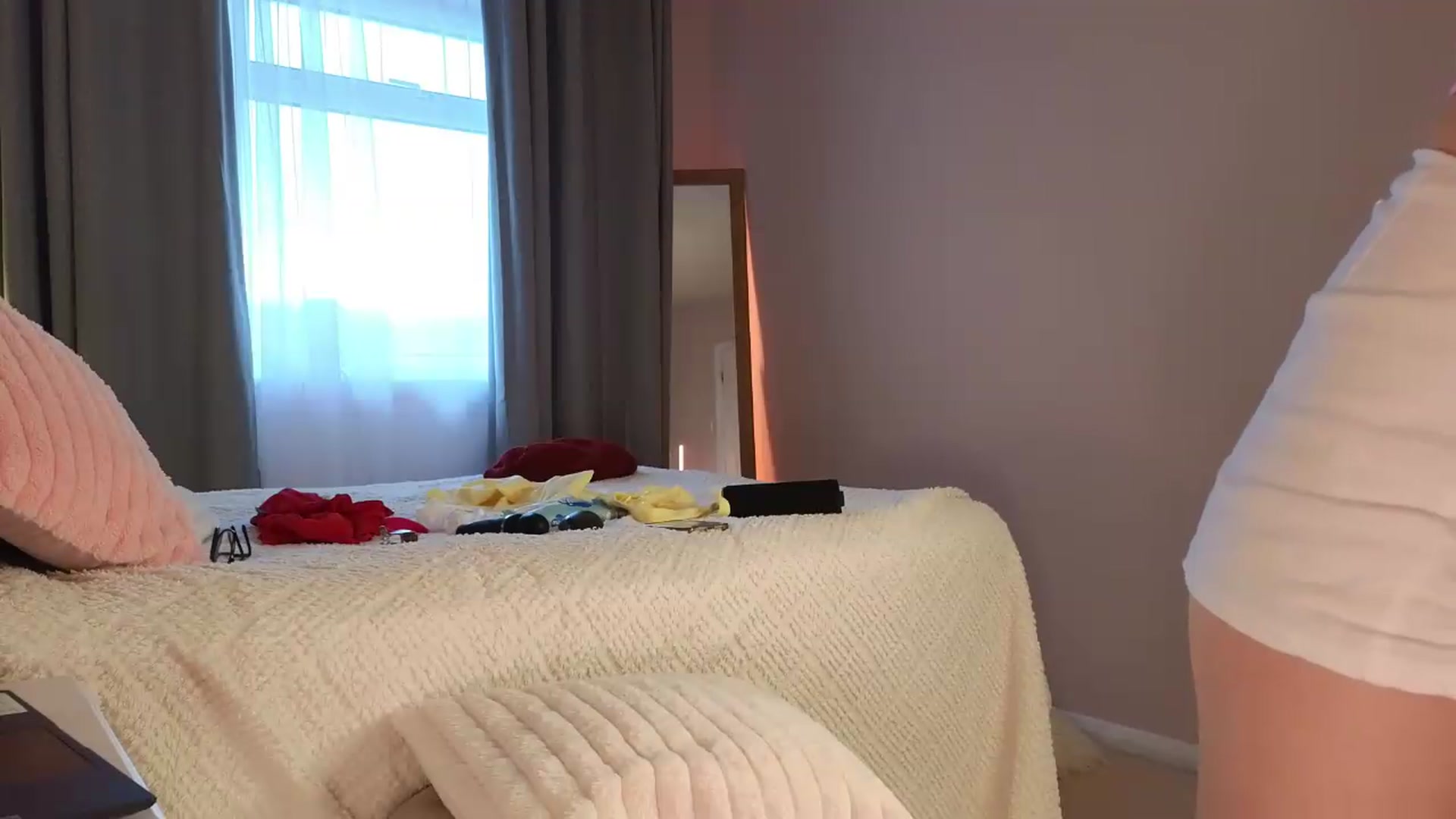 Gallery image thumbnail from Abbie_Cute's myfreecams stream on, 09/02/2026, 16:50 image 12 of 20