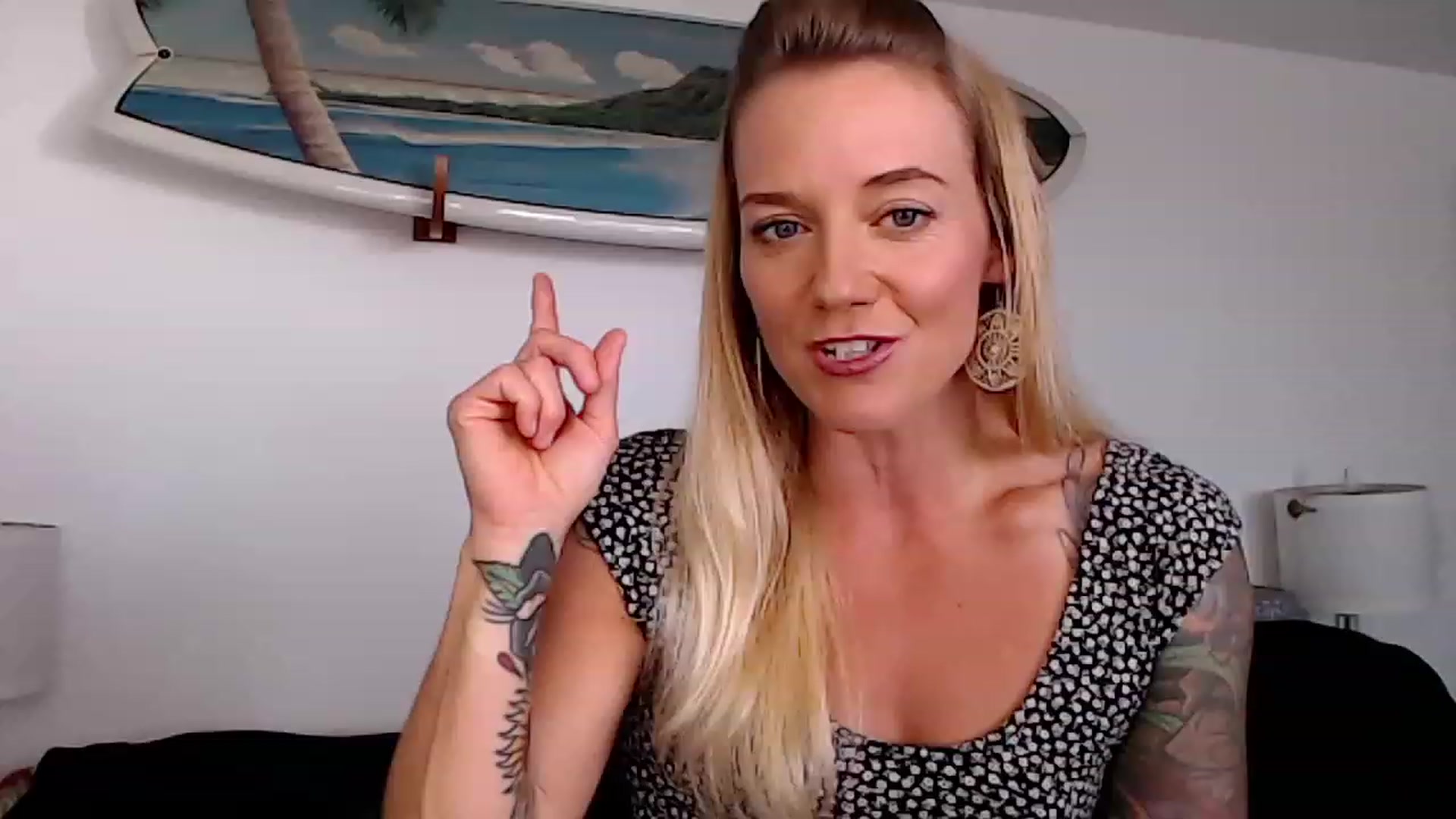 Gallery image thumbnail from Abbie_Hoffman's myfreecams stream on, 12/22/2022, 02:34 image 4 of 20