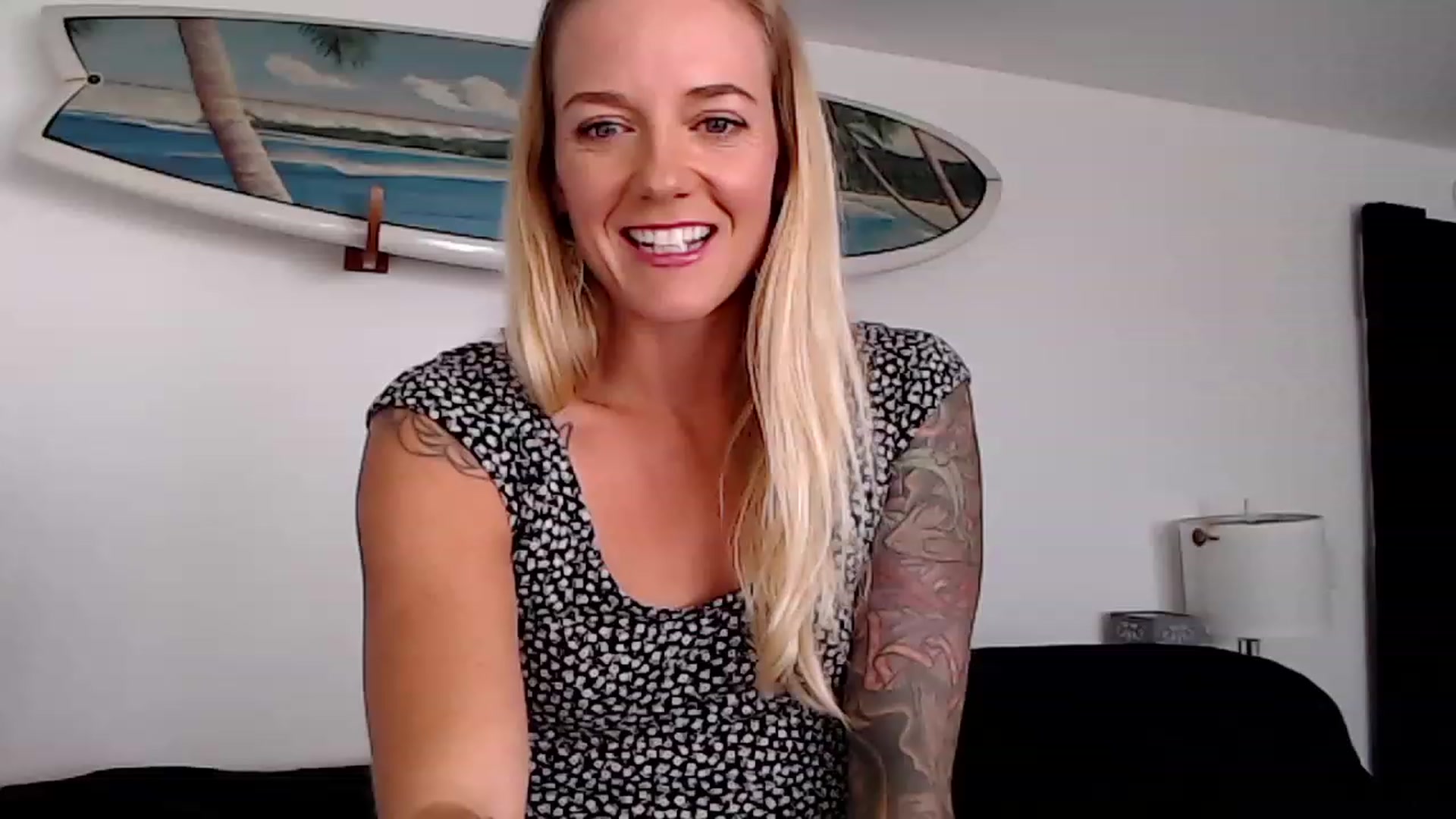 Gallery image thumbnail from Abbie_Hoffman's myfreecams stream on, 12/22/2022, 02:34 image 19 of 20