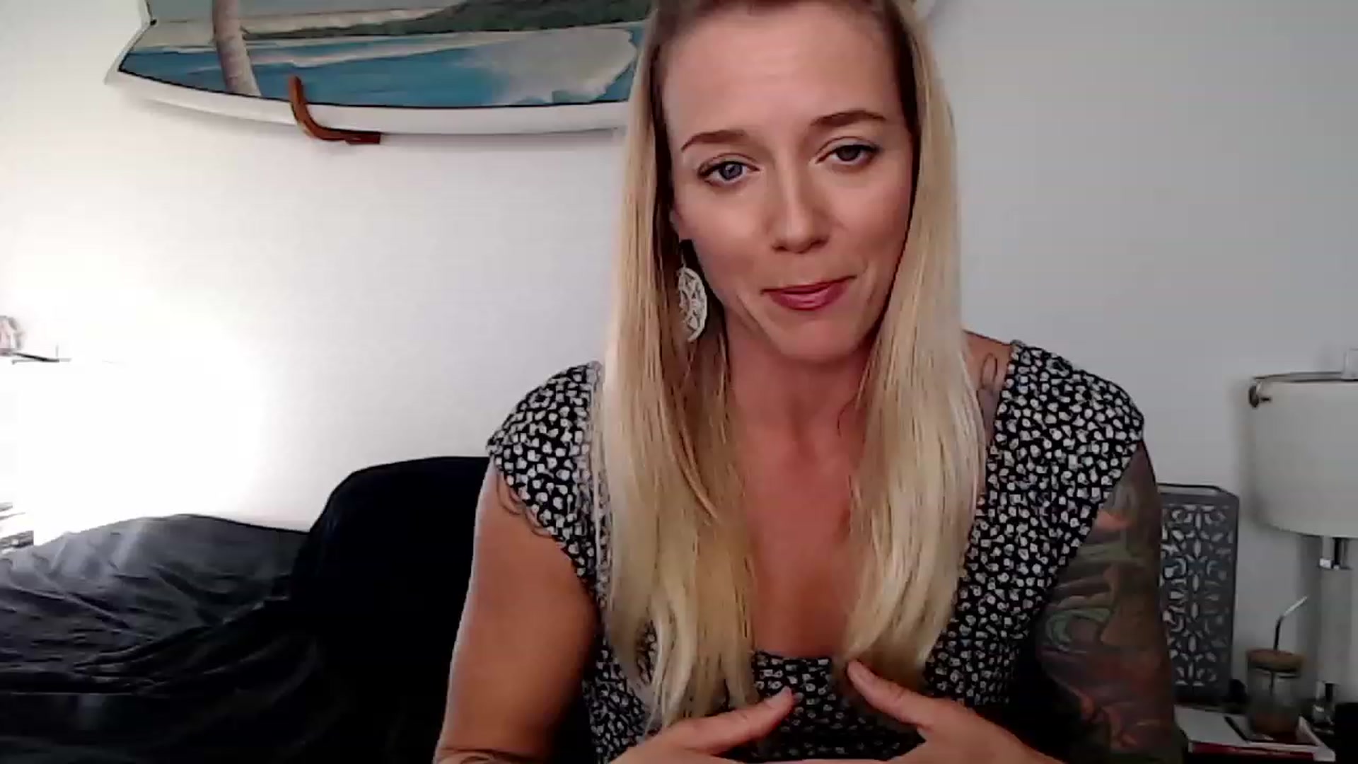 Gallery image thumbnail from Abbie_Hoffman's myfreecams stream on, 12/22/2022, 03:39 image 2 of 20