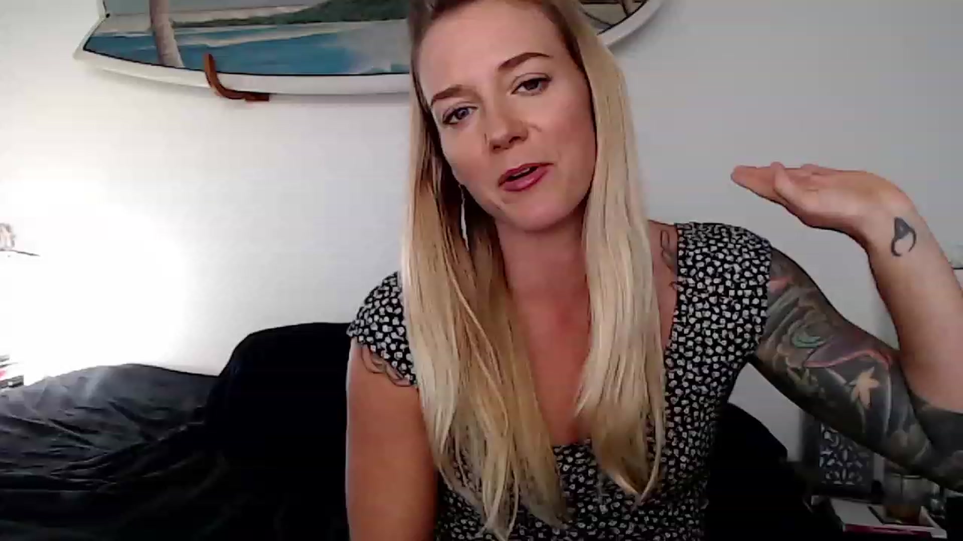 Gallery image thumbnail from Abbie_Hoffman's myfreecams stream on, 12/22/2022, 03:39 image 3 of 20