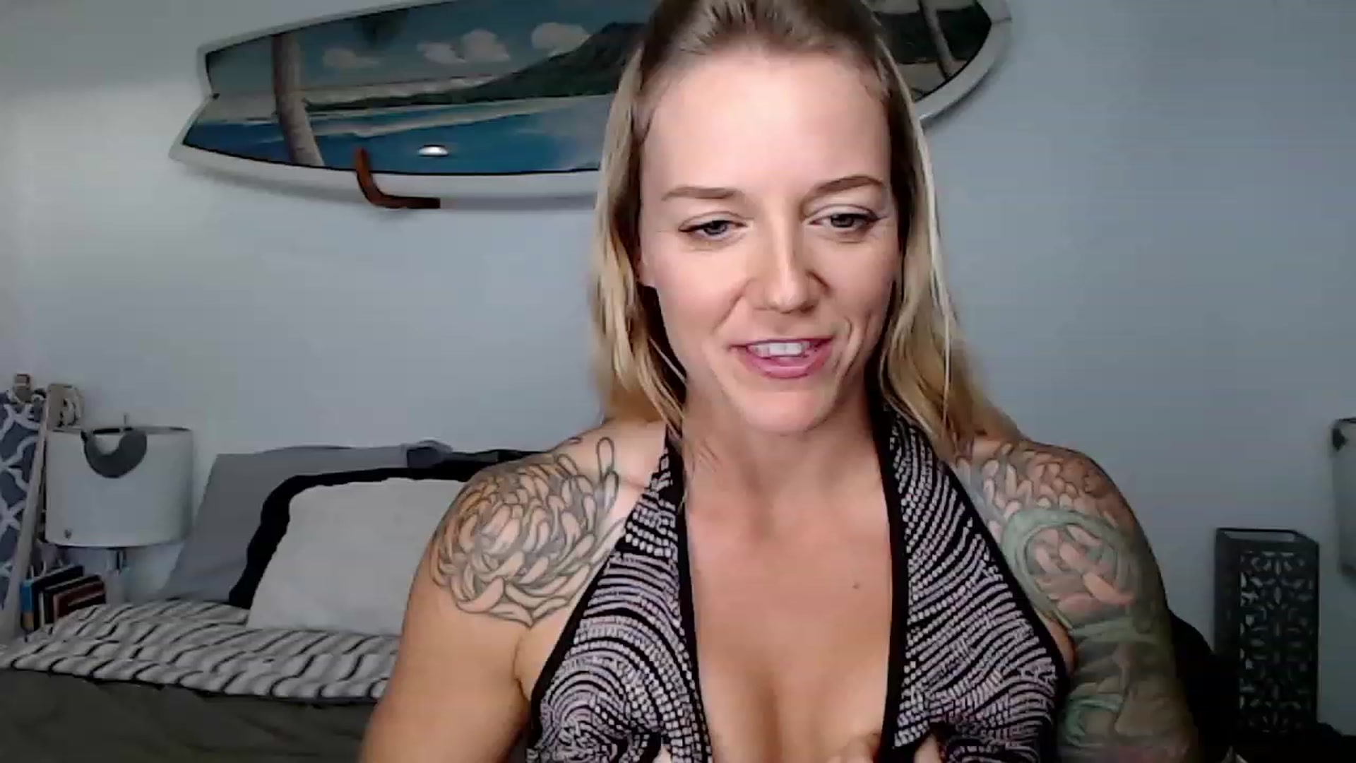 Gallery image thumbnail from Abbie_Hoffman's myfreecams stream on, 01/03/2023, 03:13 image 10 of 20