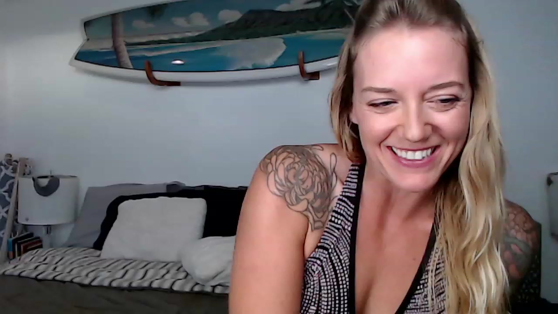 Gallery image thumbnail from Abbie_Hoffman's myfreecams stream on, 01/03/2023, 03:13 image 17 of 20