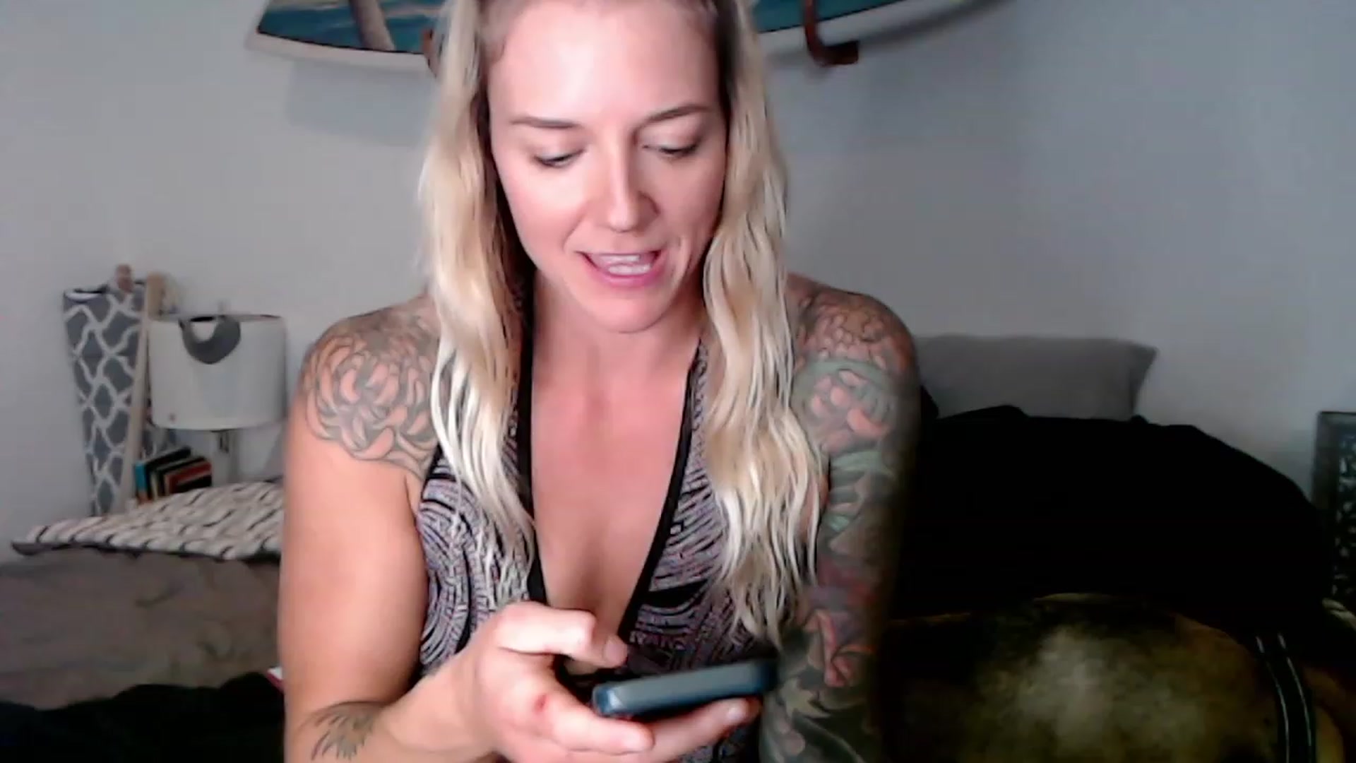 Gallery image thumbnail from Abbie_Hoffman's myfreecams stream on, 01/03/2023, 04:50 image 18 of 20